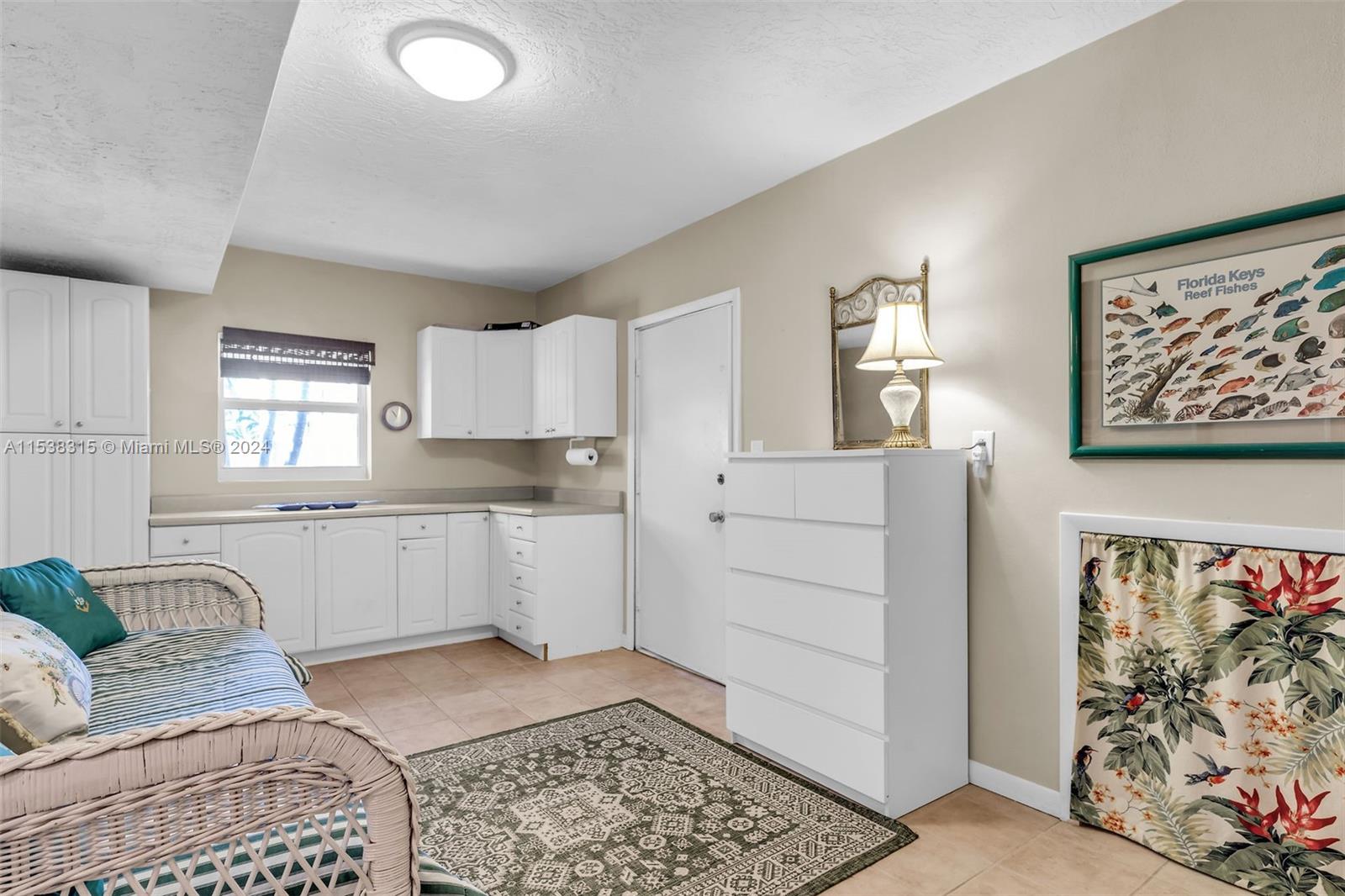 workroom - locks out completely