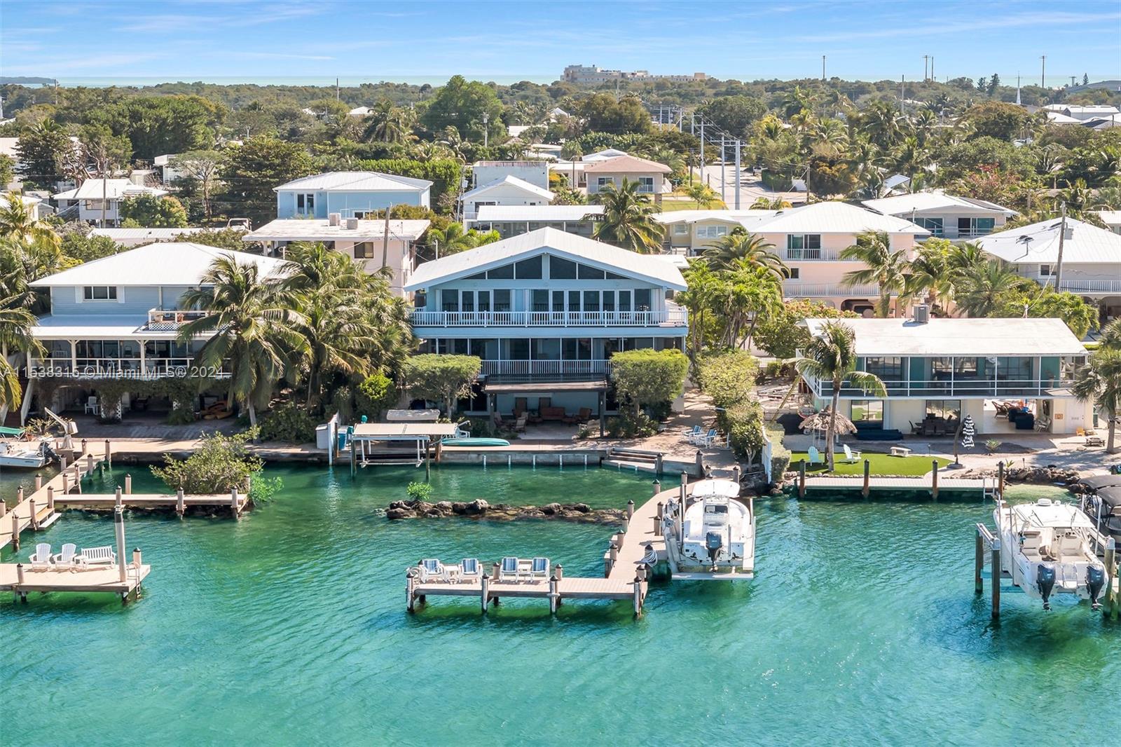 416 Coconut Palm Blvd, Islamorada, FL, 33070 United States, 5 Bedrooms Bedrooms, ,5 BathroomsBathrooms,Residential,For Sale,Coconut Palm Blvd,A11538315