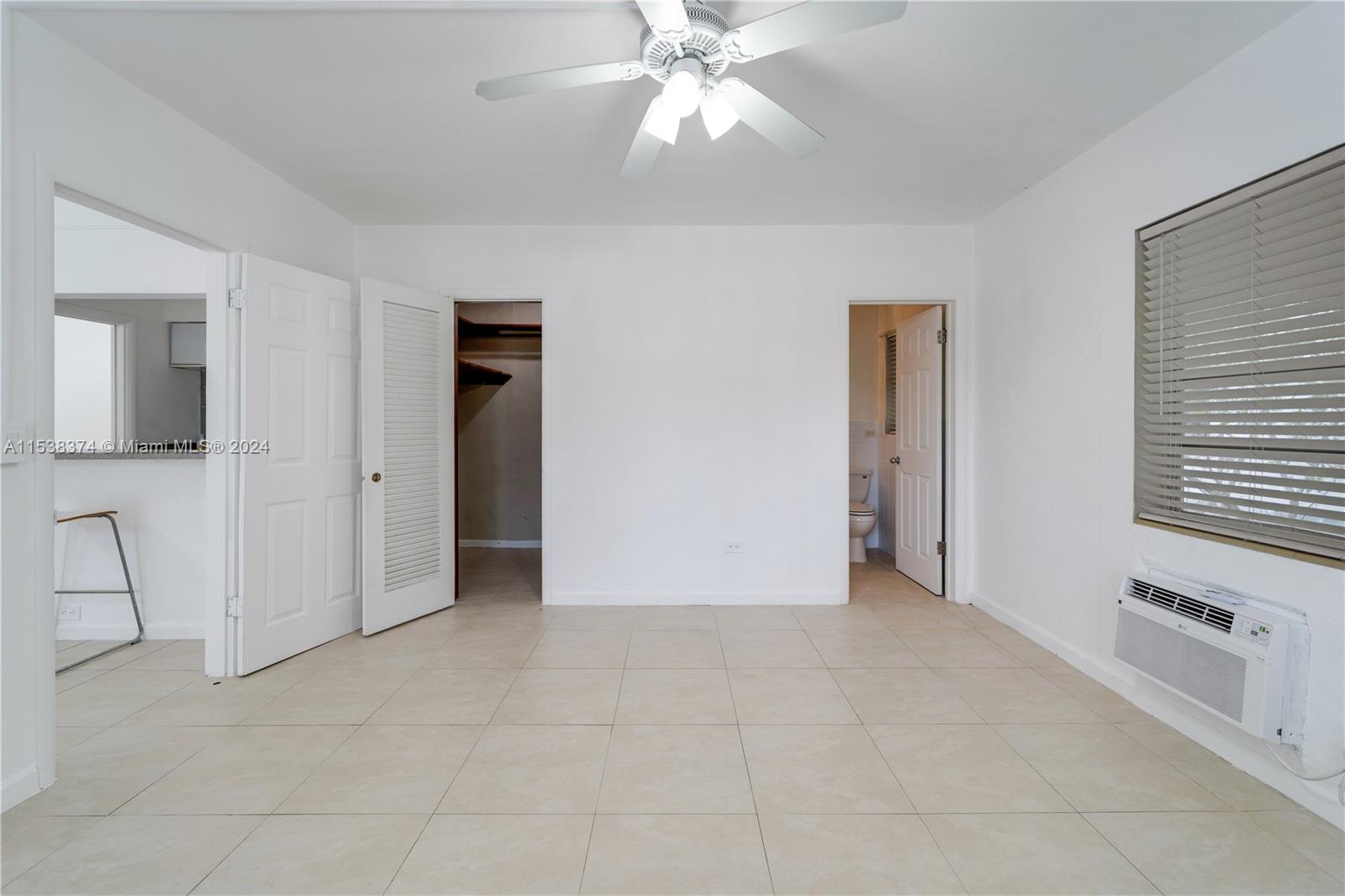 40 Salamanca Ave 7, Coral Gables, Florida 33134, 1 Bedroom Bedrooms, ,1 BathroomBathrooms,Residential,For Sale,40 Salamanca Ave 7,A11538374