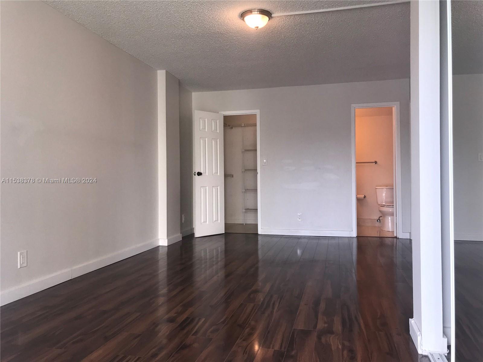 851 Three Islands Blvd 218, Hallandale Beach, Florida 33009, 2 Bedrooms Bedrooms, ,1 BathroomBathrooms,Residentiallease,For Rent,851 Three Islands Blvd 218,A11538378