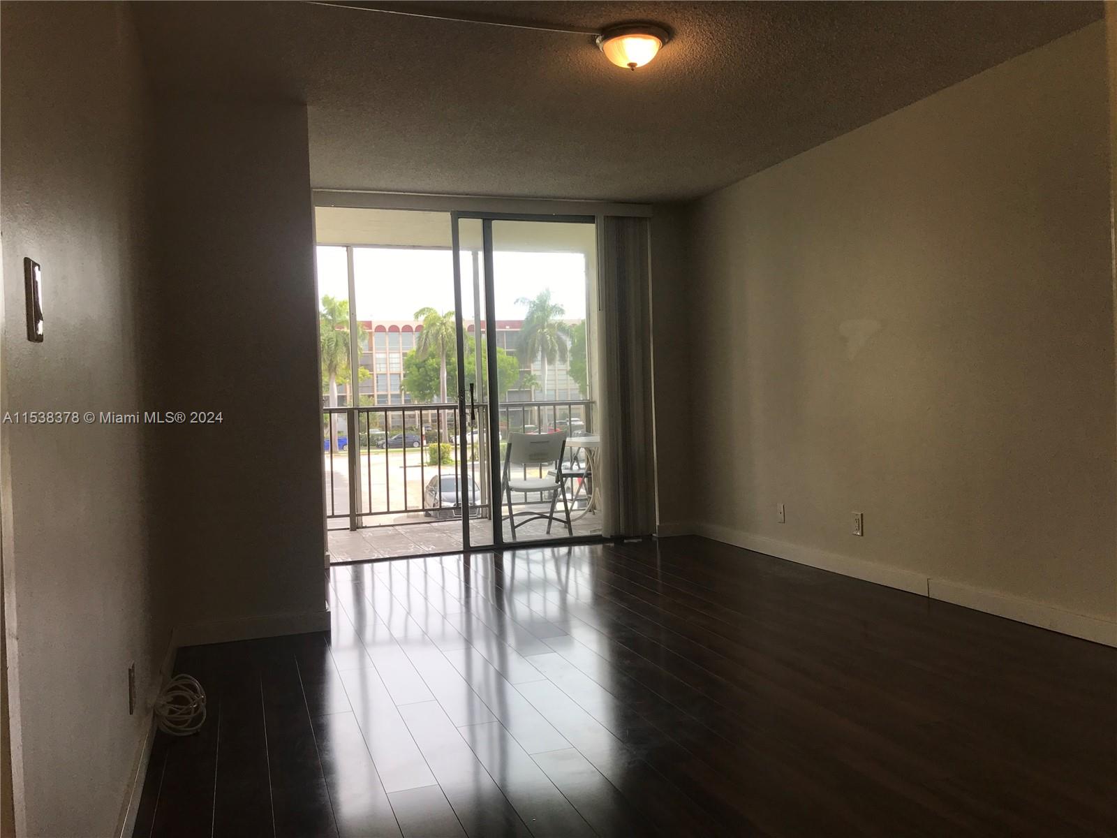 851 Three Islands Blvd 218, Hallandale Beach, Florida 33009, 2 Bedrooms Bedrooms, ,1 BathroomBathrooms,Residentiallease,For Rent,851 Three Islands Blvd 218,A11538378