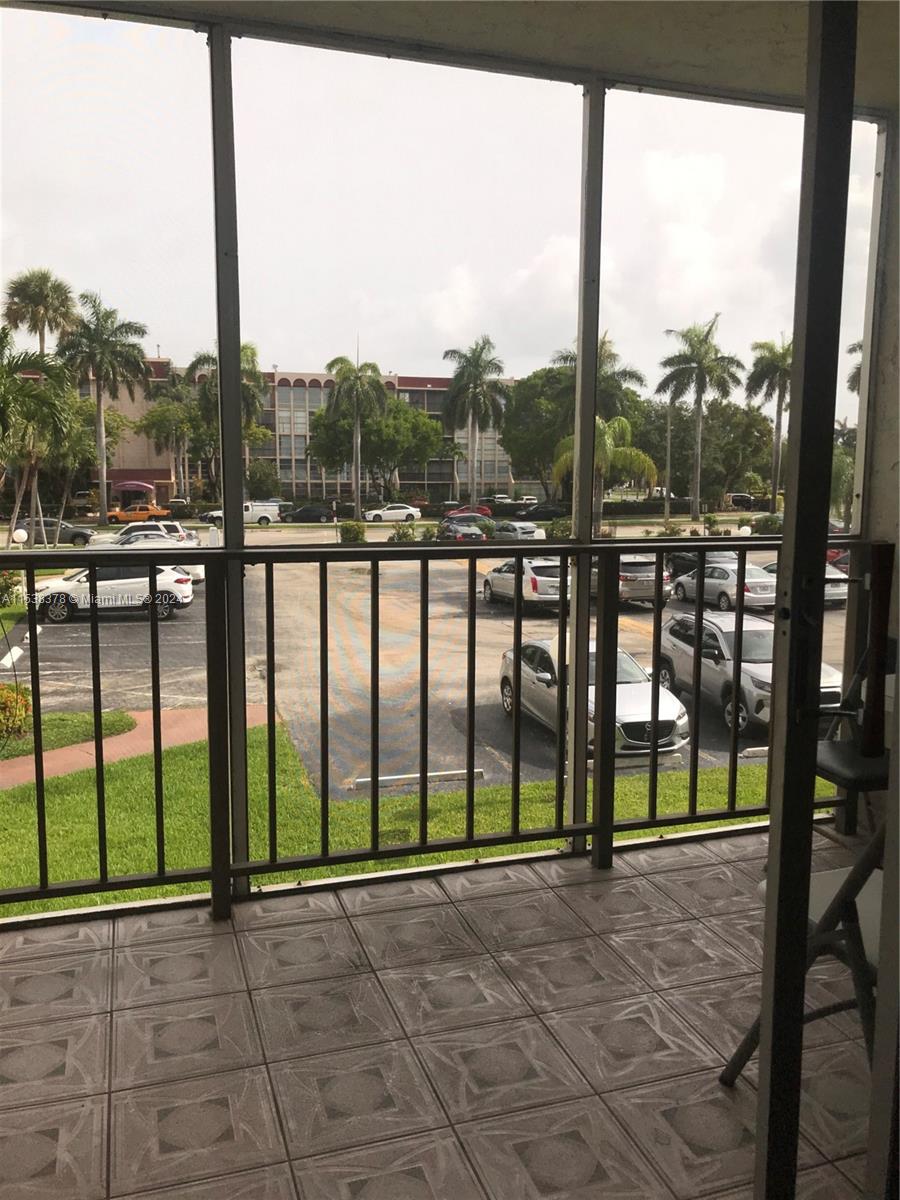 851 Three Islands Blvd 218, Hallandale Beach, Florida 33009, 2 Bedrooms Bedrooms, ,1 BathroomBathrooms,Residentiallease,For Rent,851 Three Islands Blvd 218,A11538378