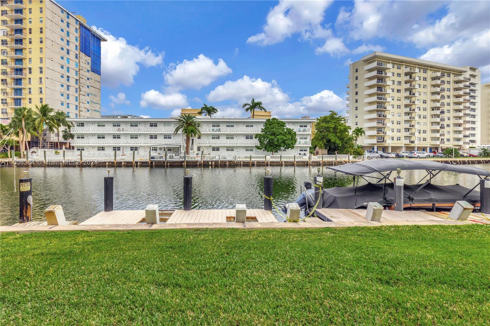 440 Paradise Isle Blvd 109, Hallandale Beach, Florida 33009, 1 Bedroom Bedrooms, ,1 BathroomBathrooms,Residentiallease,For Rent,440 Paradise Isle Blvd 109,A11538384