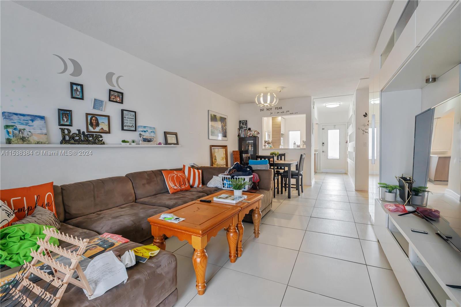 440 Paradise Isle Blvd 109, Hallandale Beach, Florida 33009, 1 Bedroom Bedrooms, ,1 BathroomBathrooms,Residentiallease,For Rent,440 Paradise Isle Blvd 109,A11538384