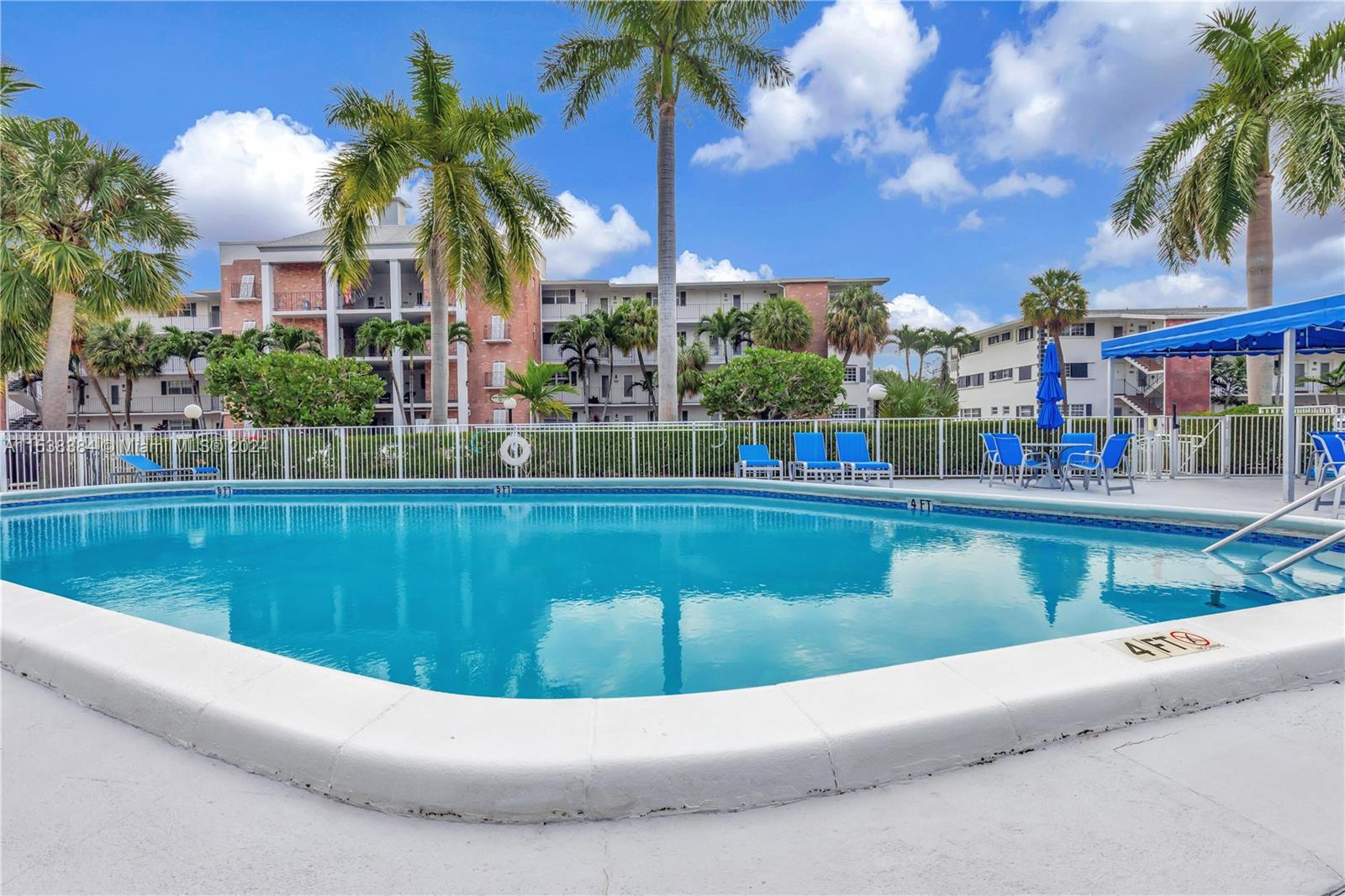 440 Paradise Isle Blvd 109, Hallandale Beach, Florida 33009, 1 Bedroom Bedrooms, ,1 BathroomBathrooms,Residentiallease,For Rent,440 Paradise Isle Blvd 109,A11538384