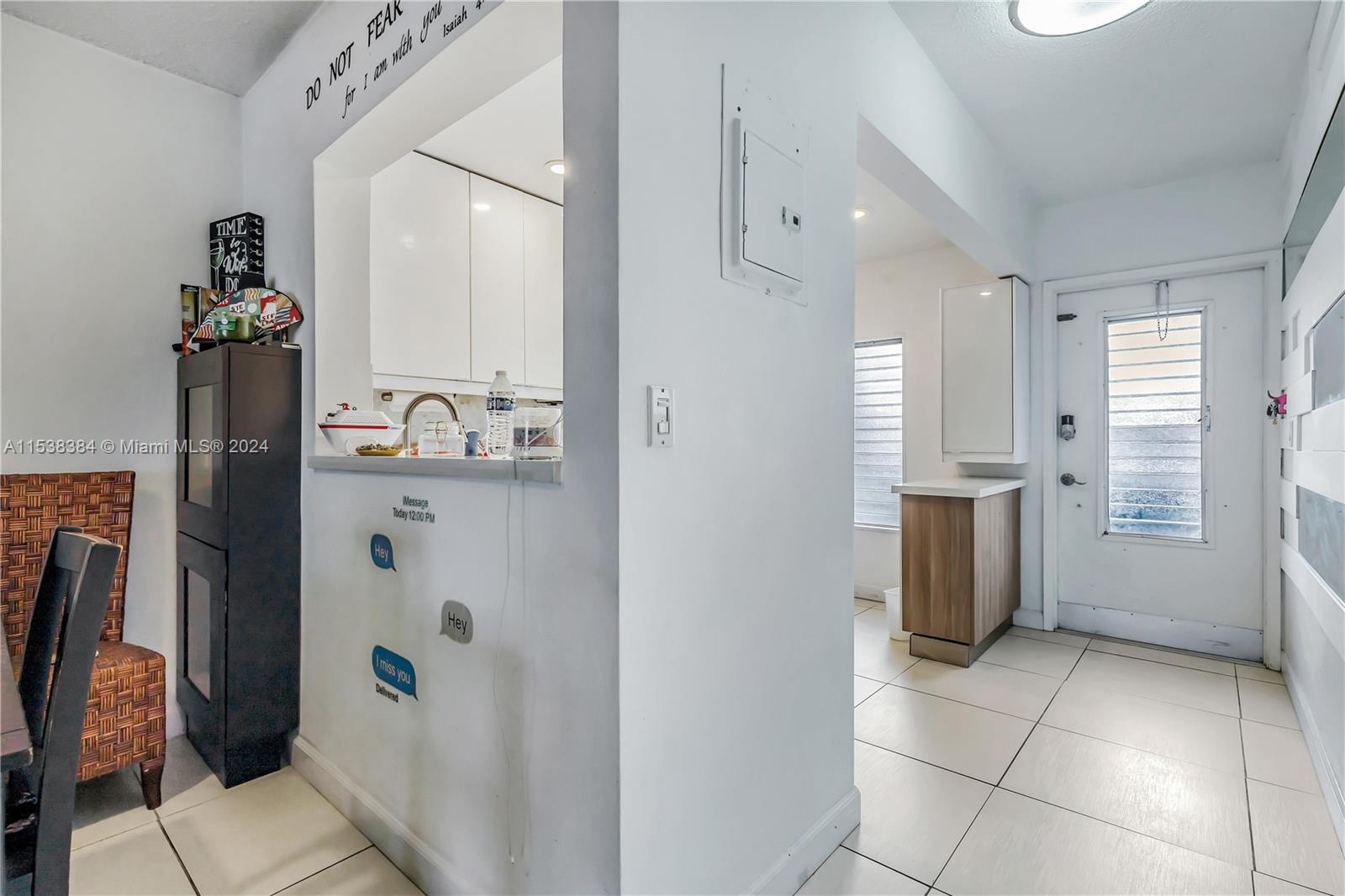 440 Paradise Isle Blvd 109, Hallandale Beach, Florida 33009, 1 Bedroom Bedrooms, ,1 BathroomBathrooms,Residentiallease,For Rent,440 Paradise Isle Blvd 109,A11538384