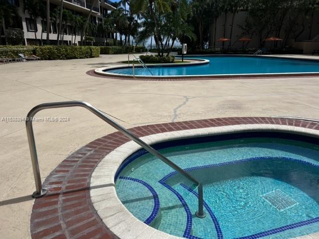 540 NE Brickell Key Dr 1624, Miami, Florida 33131, 1 Bedroom Bedrooms, ,1 BathroomBathrooms,Residential,For Sale,540 NE Brickell Key Dr 1624,A11538394