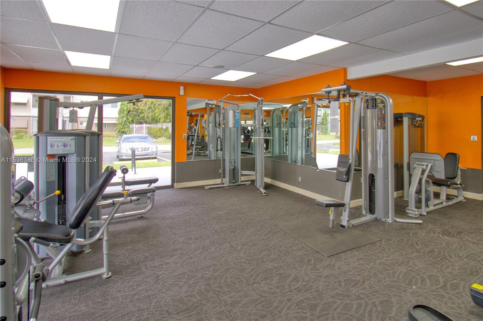 1101 Hillcrest Ct 101, Hollywood, Florida 33021, 1 Bedroom Bedrooms, ,1 BathroomBathrooms,Residential,For Sale,1101 Hillcrest Ct 101,A11536388