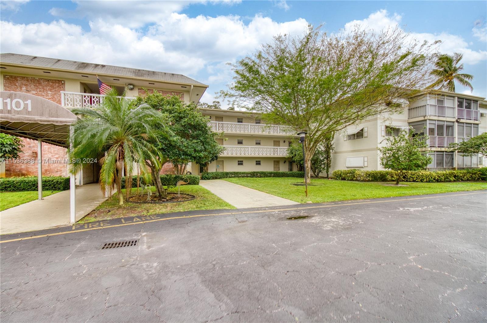 1101 Hillcrest Ct 101, Hollywood, Florida 33021, 1 Bedroom Bedrooms, ,1 BathroomBathrooms,Residential,For Sale,1101 Hillcrest Ct 101,A11536388