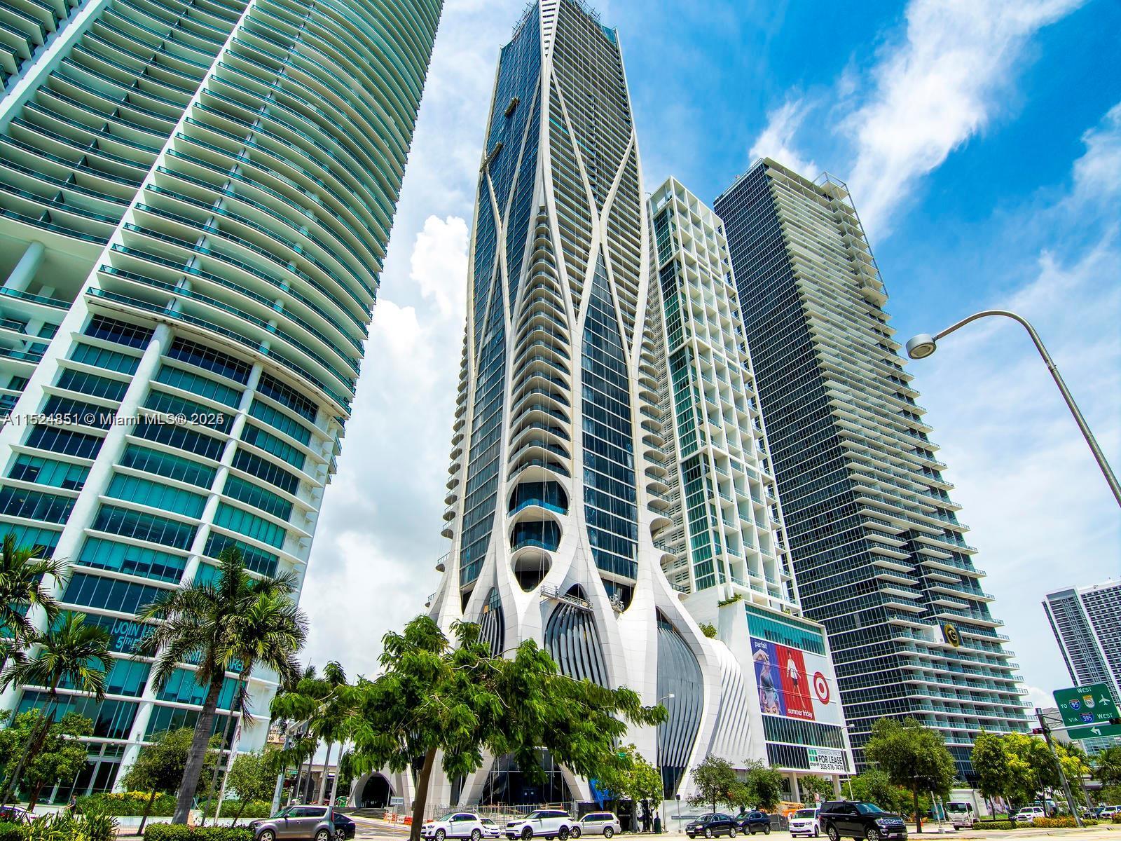 1000 Biscayne Blvd 4802, Miami, Florida 33132, 4 Bedrooms Bedrooms, ,5 BathroomsBathrooms,Residentiallease,For Rent,1000 Biscayne Blvd 4802,A11524851