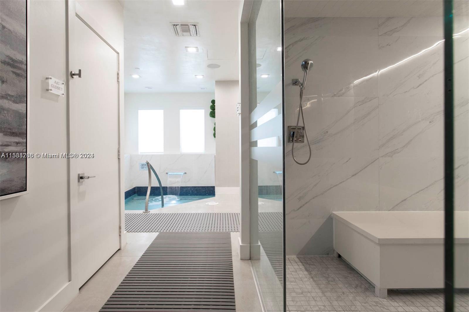 4775 Collins Ave 704, Miami Beach, Florida 33140, 2 Bedrooms Bedrooms, ,2 BathroomsBathrooms,Residentiallease,For Rent,4775 Collins Ave 704,A11538286