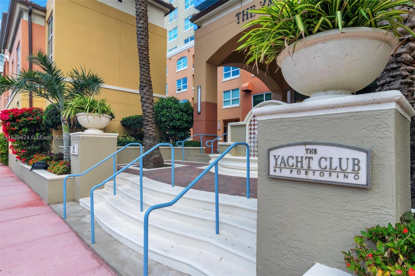 90 Alton Rd 2303, Miami Beach, Florida 33139, 2 Bedrooms Bedrooms, ,2 BathroomsBathrooms,Residentiallease,For Rent,90 Alton Rd 2303,A11538424