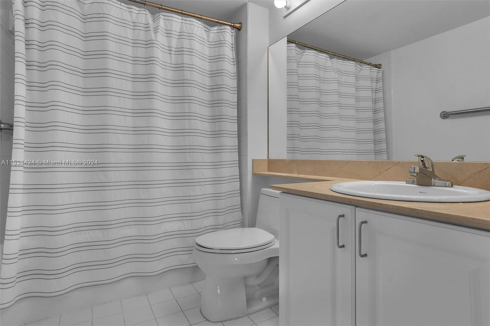 90 Alton Rd 2303, Miami Beach, Florida 33139, 2 Bedrooms Bedrooms, ,2 BathroomsBathrooms,Residentiallease,For Rent,90 Alton Rd 2303,A11538424