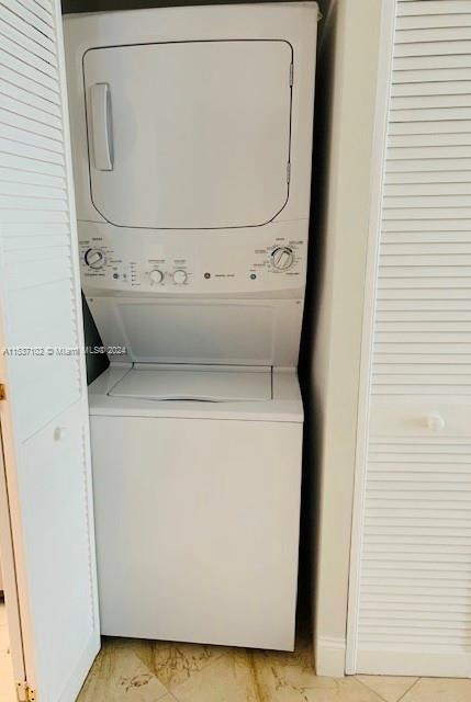 6365 Collins Ave 1006, Miami Beach, Florida 33141, 1 Bedroom Bedrooms, ,1 BathroomBathrooms,Residentiallease,For Rent,6365 Collins Ave 1006,A11537102