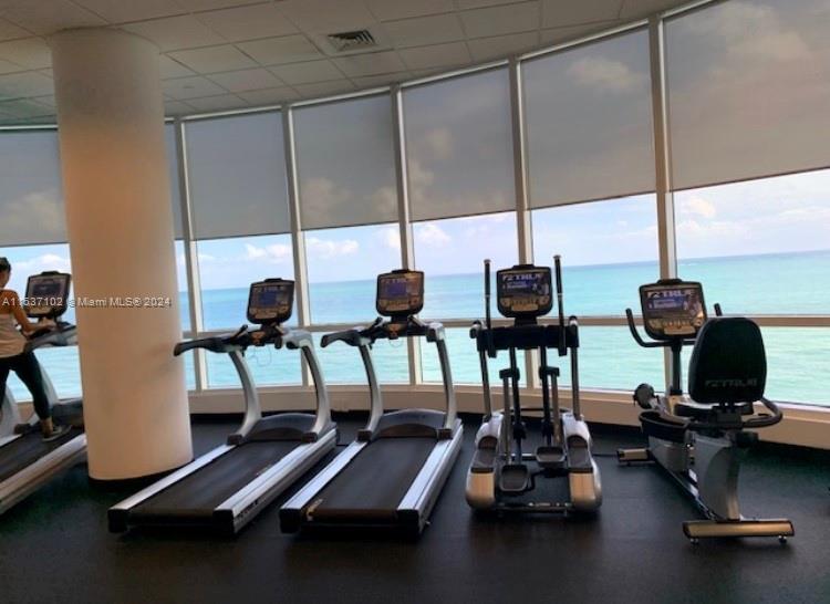 6365 Collins Ave 1006, Miami Beach, Florida 33141, 1 Bedroom Bedrooms, ,1 BathroomBathrooms,Residentiallease,For Rent,6365 Collins Ave 1006,A11537102