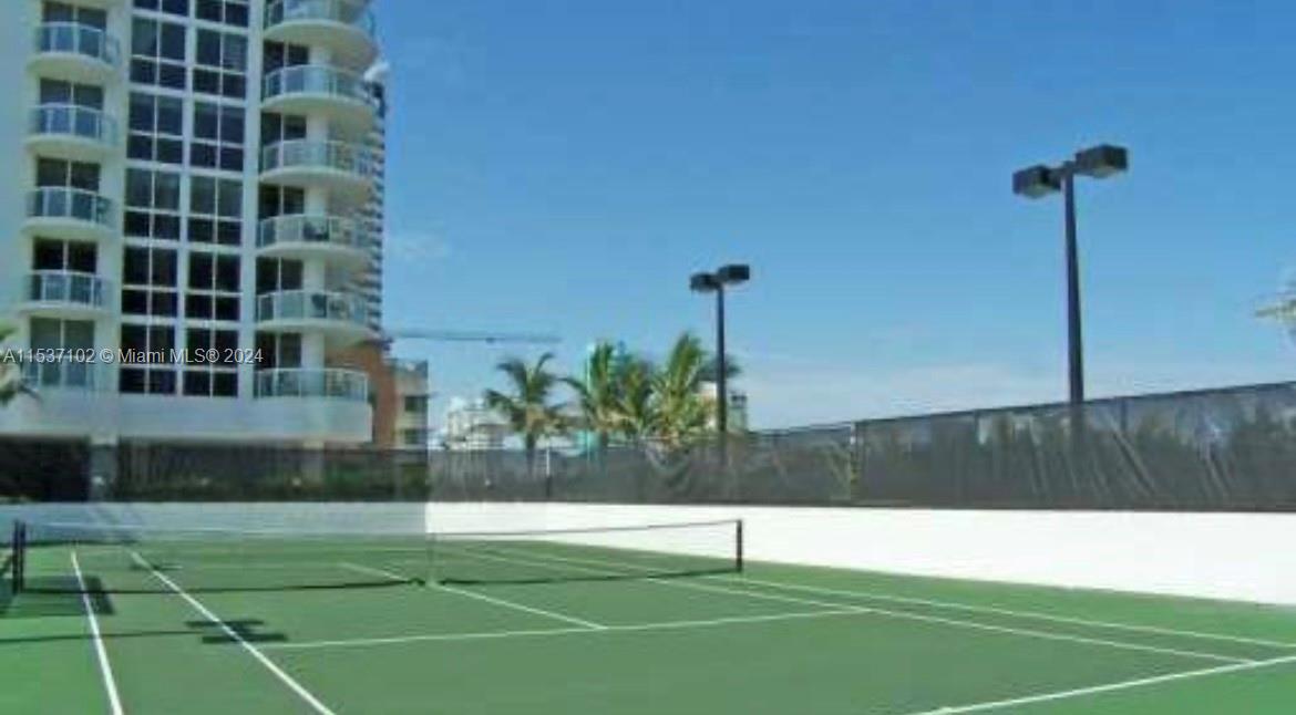 6365 Collins Ave 1006, Miami Beach, Florida 33141, 1 Bedroom Bedrooms, ,1 BathroomBathrooms,Residentiallease,For Rent,6365 Collins Ave 1006,A11537102