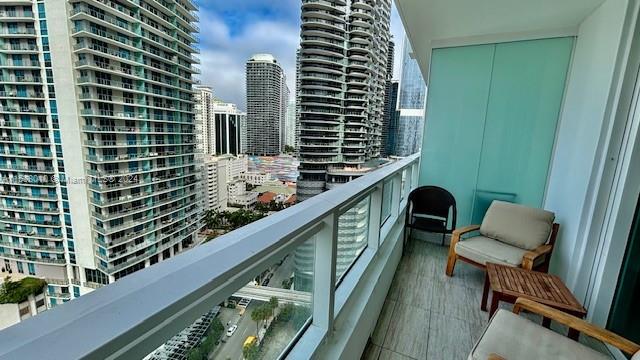 1080 Brickell Ave 2103, Miami, Florida 33131, 1 Bedroom Bedrooms, ,1 BathroomBathrooms,Residential,For Sale,1080 Brickell Ave 2103,A11538010