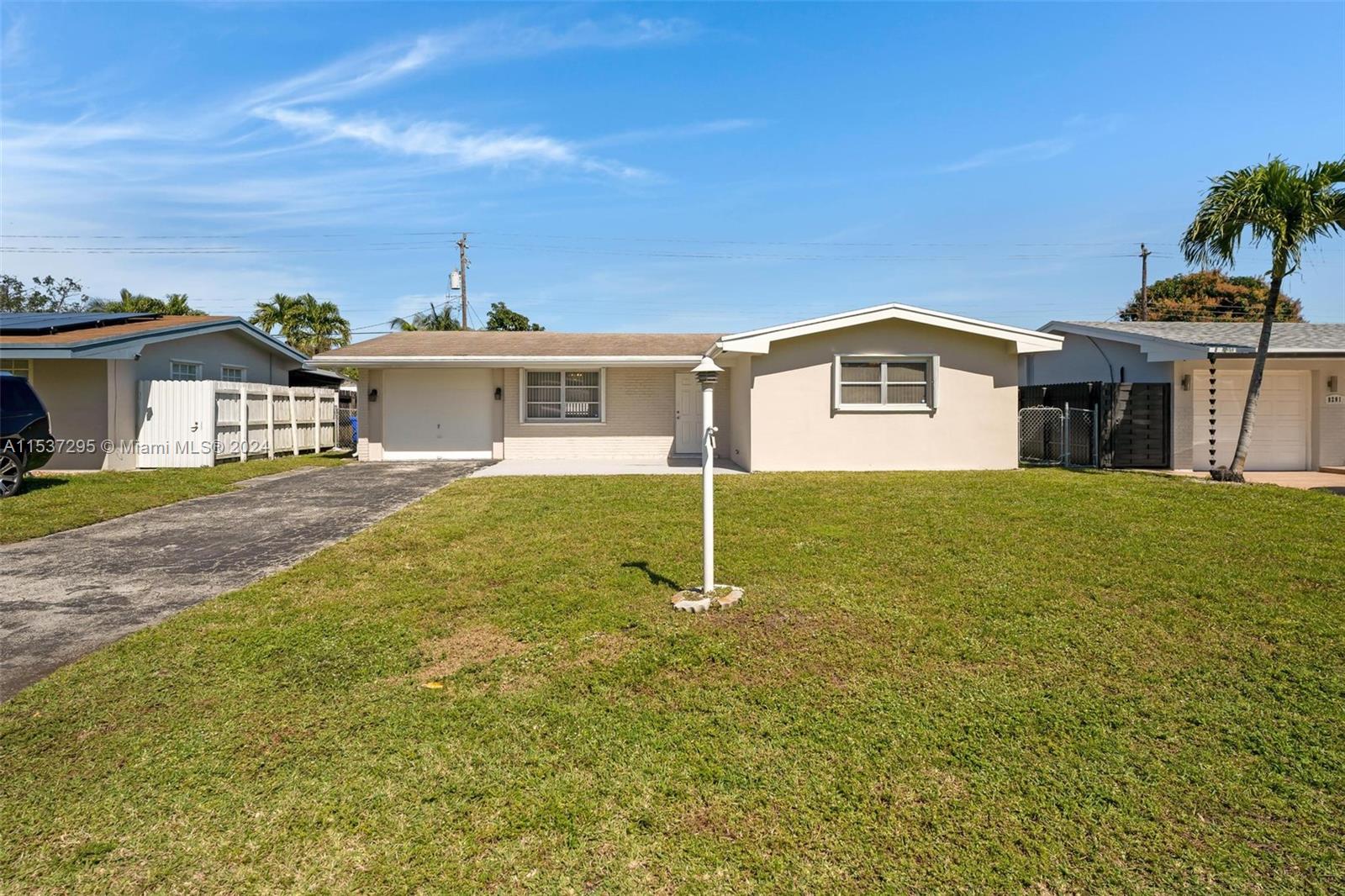 8211 NW 10th St  For Sale A11537295, FL
