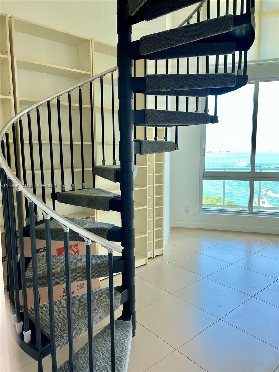300 S Biscayne Blvd Loft 818, Miami, Florida 33131, 1 Bedroom Bedrooms, ,1 BathroomBathrooms,Residentiallease,For Rent,300 S Biscayne Blvd Loft 818,A11538491