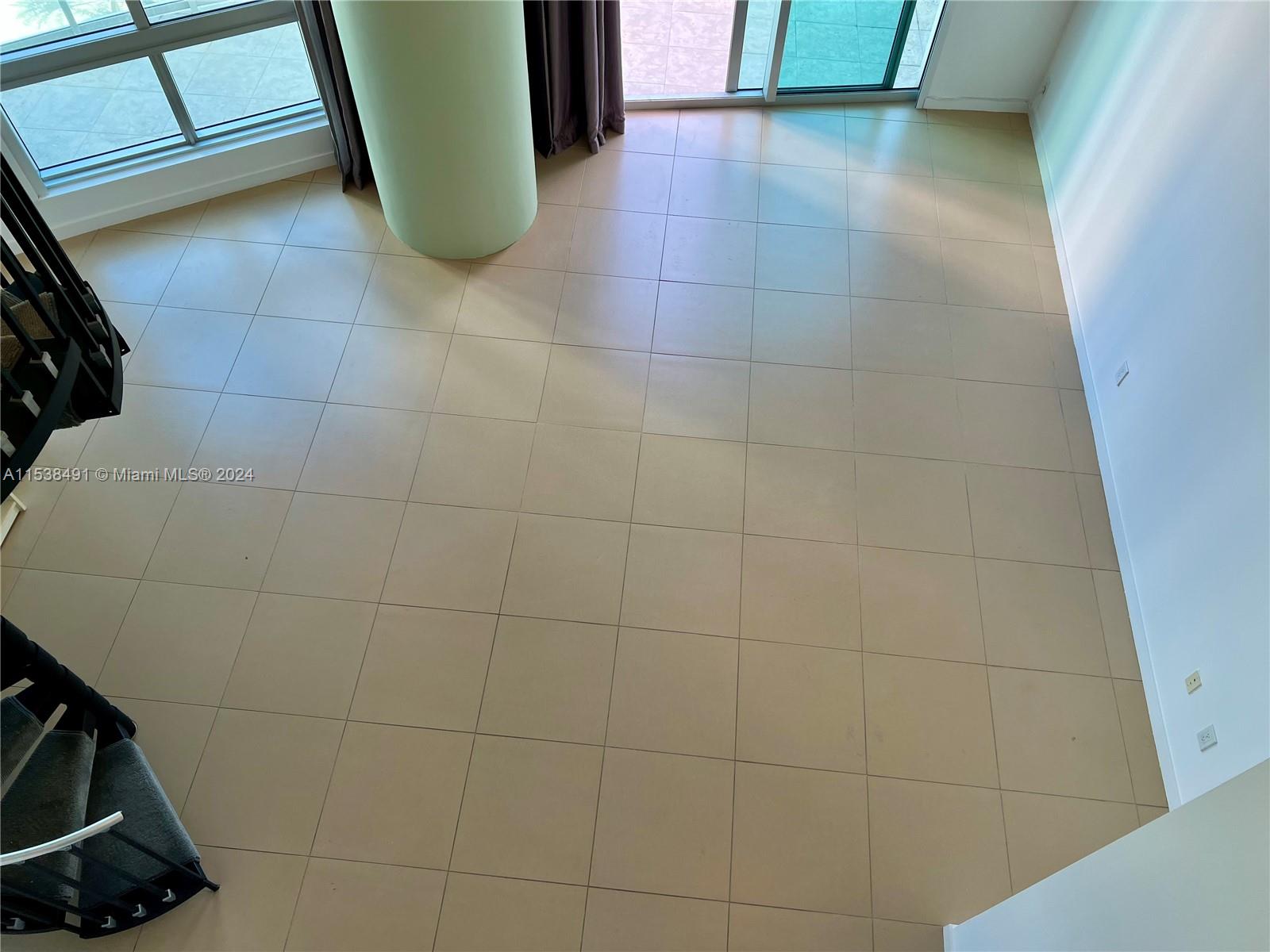 300 S Biscayne Blvd Loft 818, Miami, Florida 33131, 1 Bedroom Bedrooms, ,1 BathroomBathrooms,Residentiallease,For Rent,300 S Biscayne Blvd Loft 818,A11538491