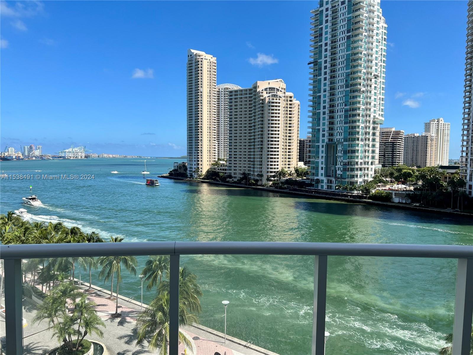 300 S Biscayne Blvd Loft 818, Miami, Florida 33131, 1 Bedroom Bedrooms, ,1 BathroomBathrooms,Residentiallease,For Rent,300 S Biscayne Blvd Loft 818,A11538491