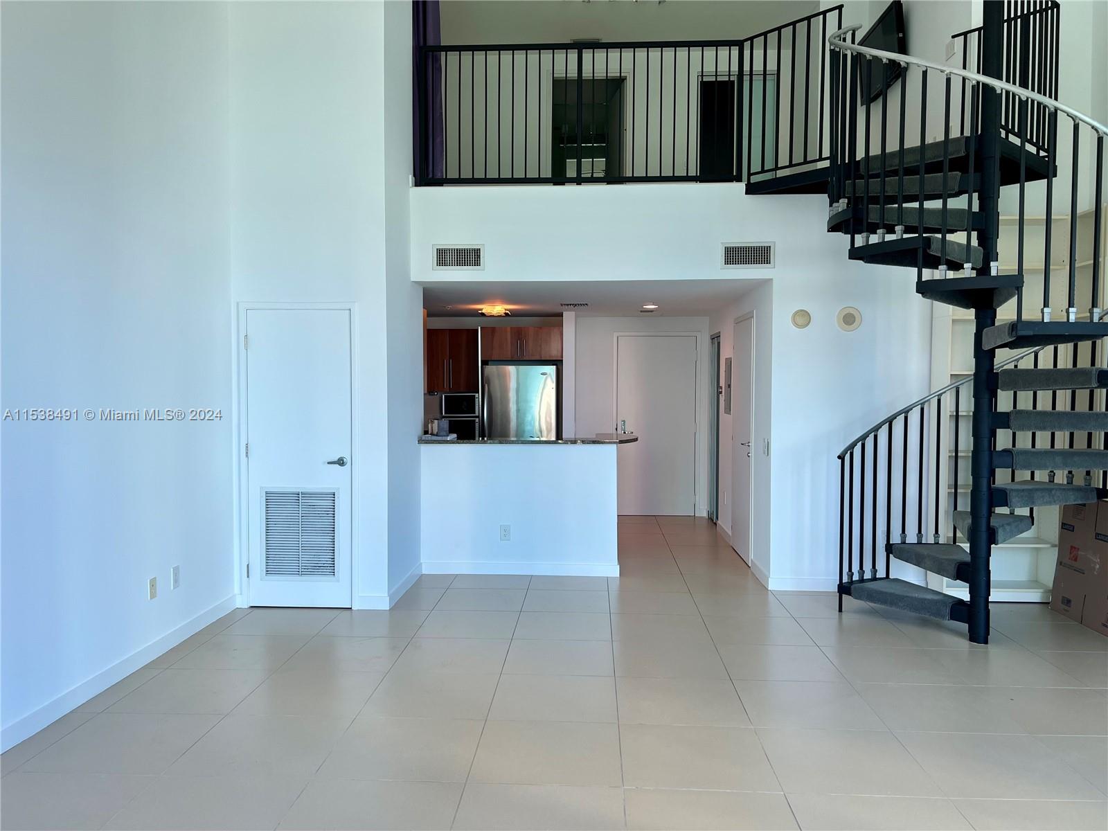 300 S Biscayne Blvd Loft 818, Miami, Florida 33131, 1 Bedroom Bedrooms, ,1 BathroomBathrooms,Residentiallease,For Rent,300 S Biscayne Blvd Loft 818,A11538491