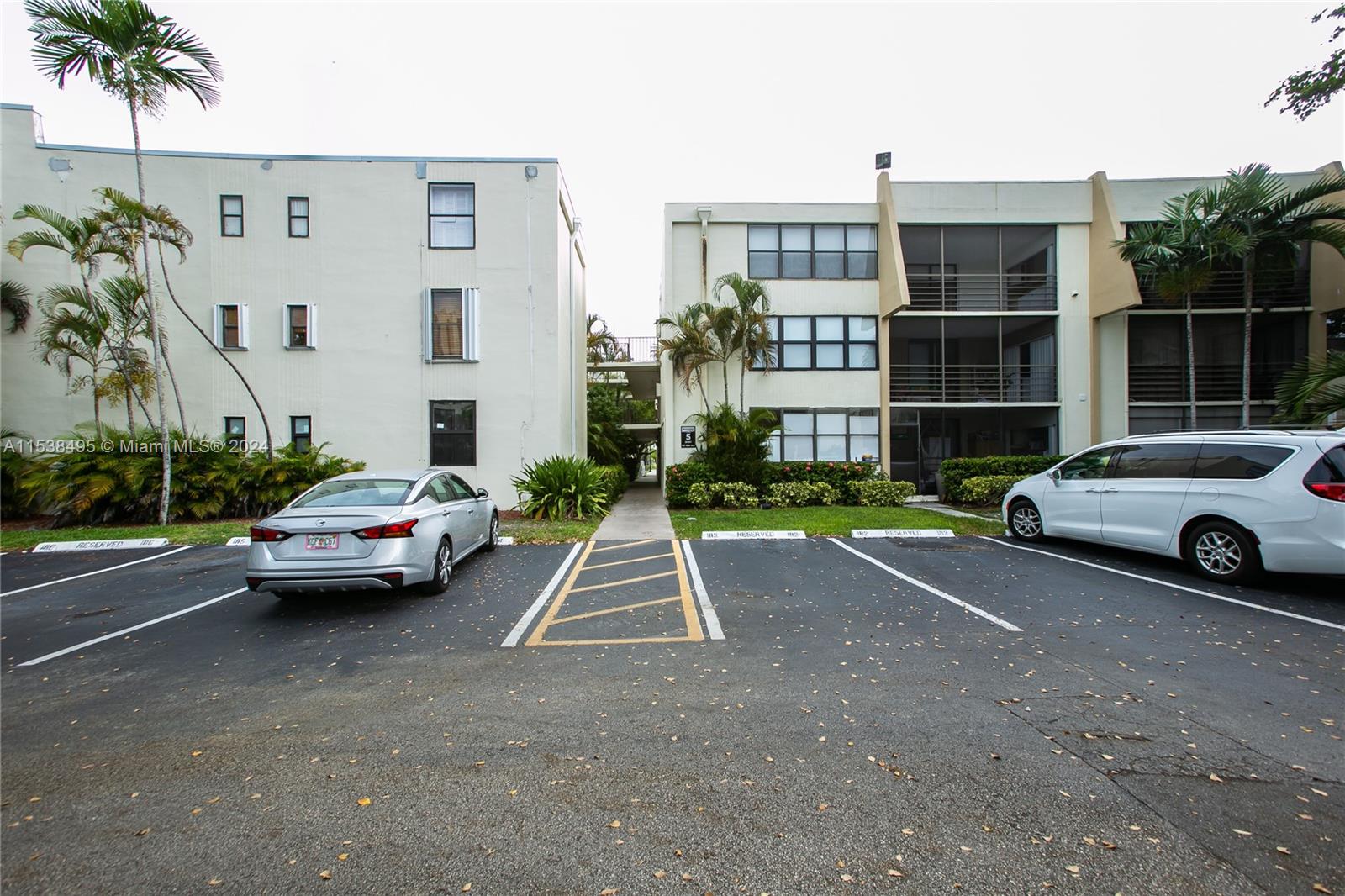 20301 NE 30th Ave 224-5, Aventura, Florida 33180, 3 Bedrooms Bedrooms, ,2 BathroomsBathrooms,Residential,For Sale,20301 NE 30th Ave 224-5,A11538495