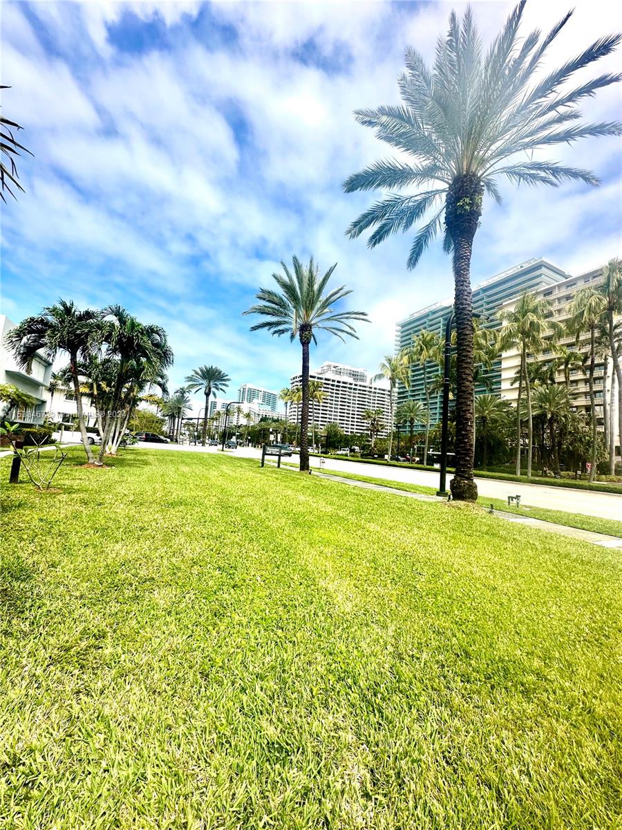 10178  Collins Ave #205 For Sale A11538467, FL