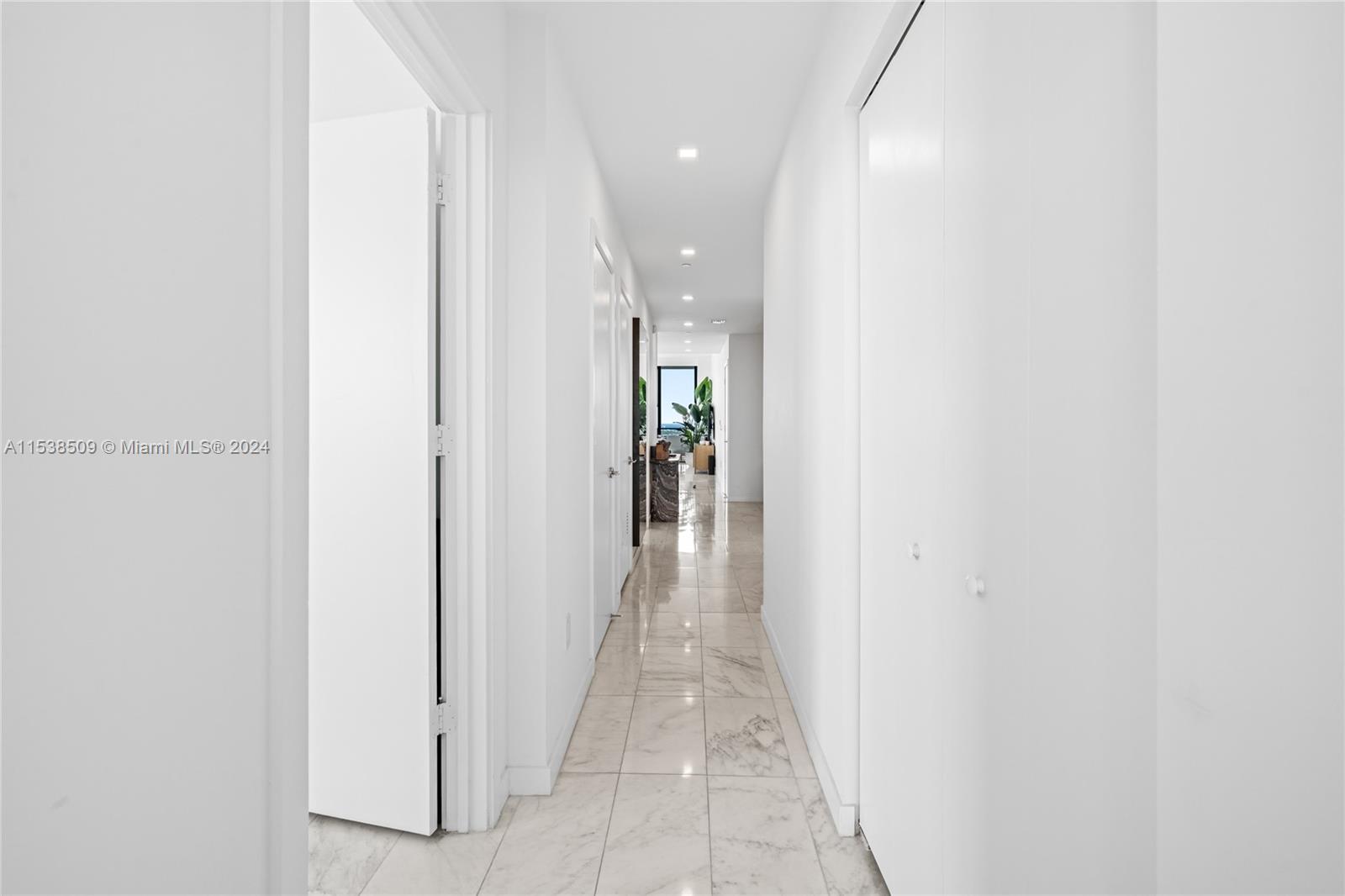 480 NE 31 Street 3907, Miami, Florida 33137, 3 Bedrooms Bedrooms, ,3 BathroomsBathrooms,Residentiallease,For Rent,480 NE 31 Street 3907,A11538509