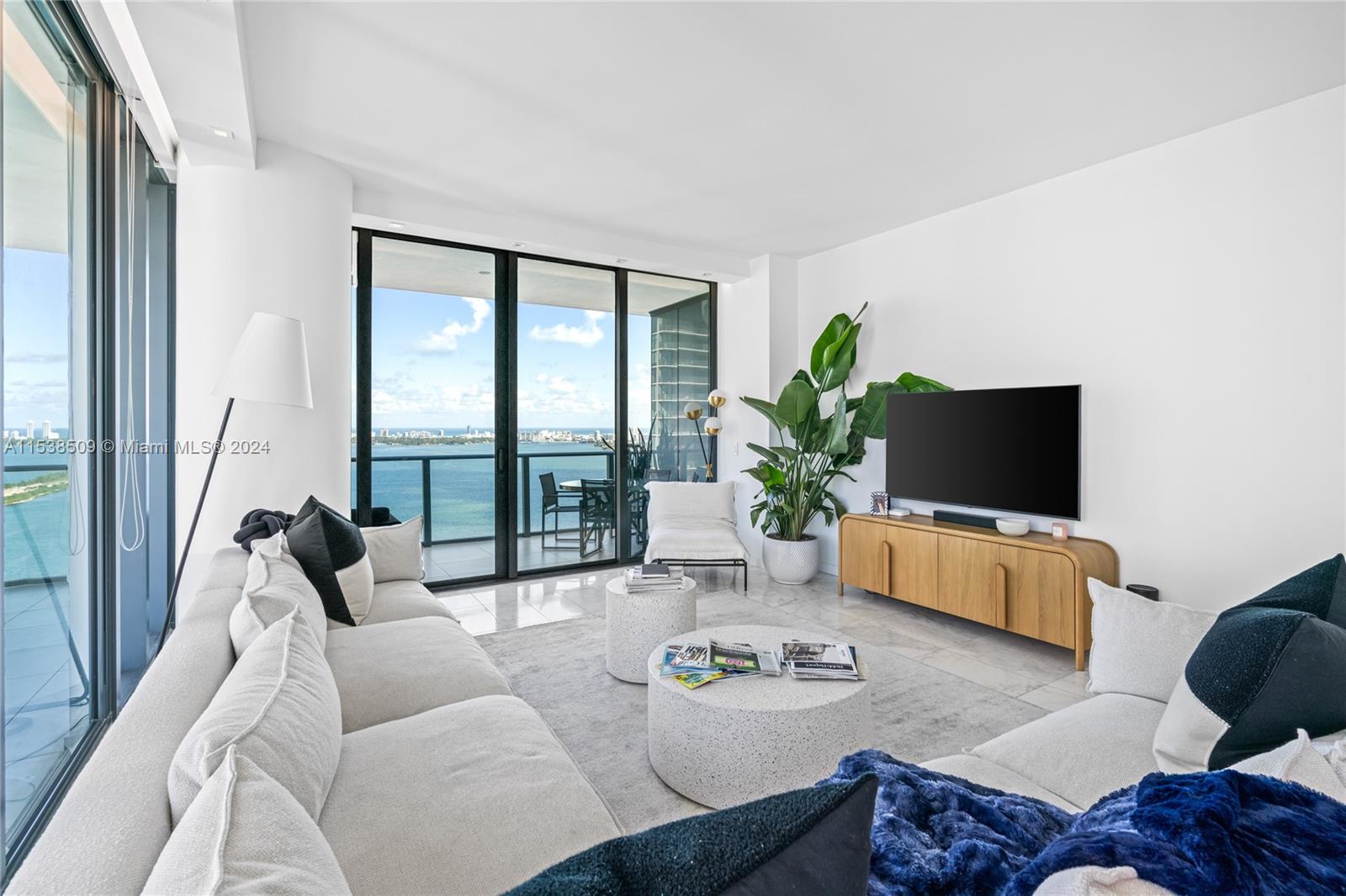 480 NE 31 Street 3907, Miami, Florida 33137, 3 Bedrooms Bedrooms, ,3 BathroomsBathrooms,Residentiallease,For Rent,480 NE 31 Street 3907,A11538509