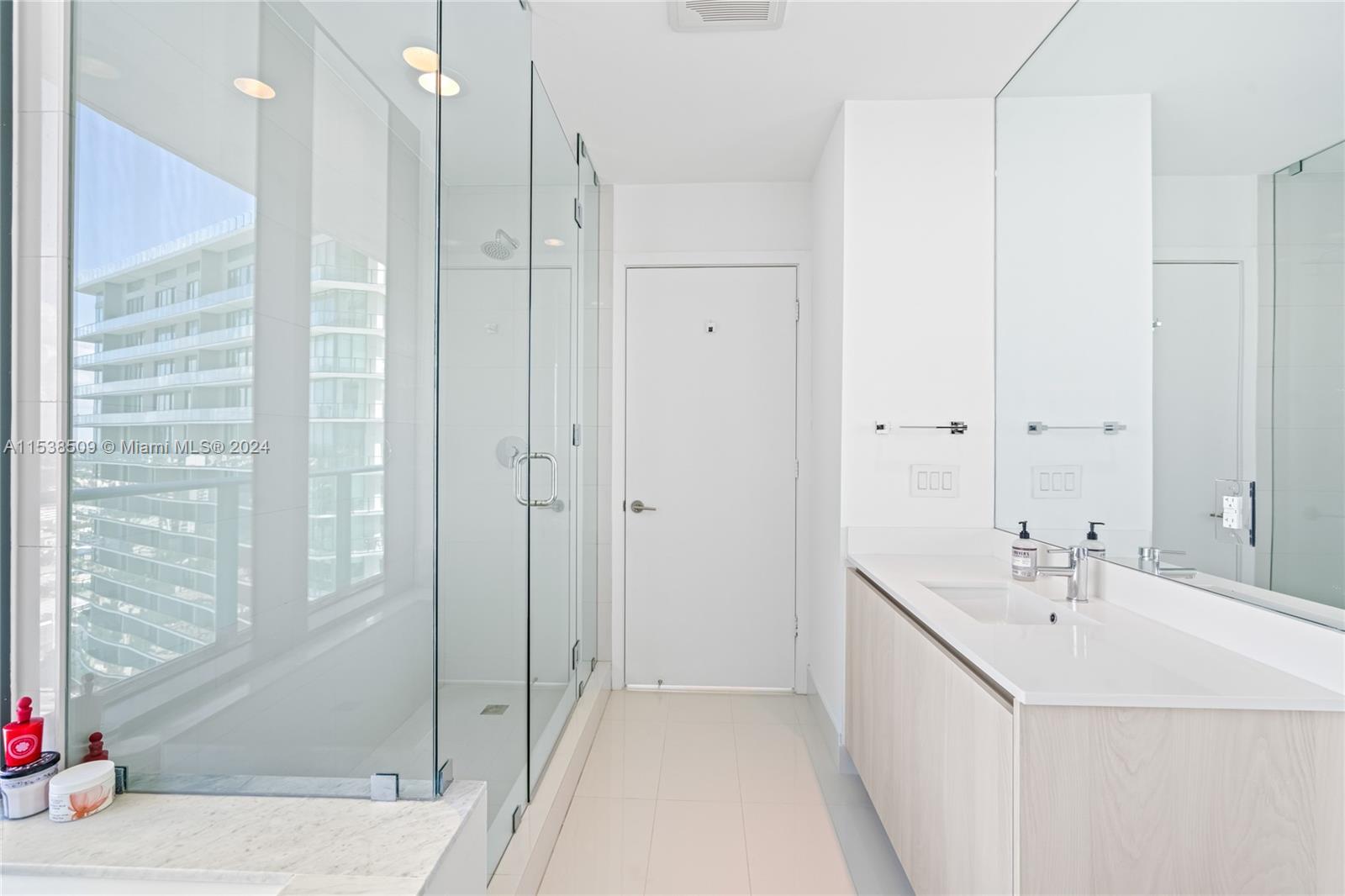 480 NE 31 Street 3907, Miami, Florida 33137, 3 Bedrooms Bedrooms, ,3 BathroomsBathrooms,Residentiallease,For Rent,480 NE 31 Street 3907,A11538509