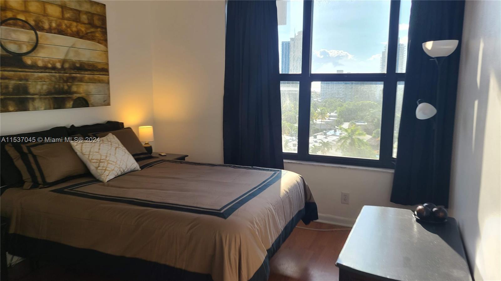 2500 Parkview Dr 802, Hallandale Beach, Florida 33009, 2 Bedrooms Bedrooms, ,2 BathroomsBathrooms,Residentiallease,For Rent,2500 Parkview Dr 802,A11537045