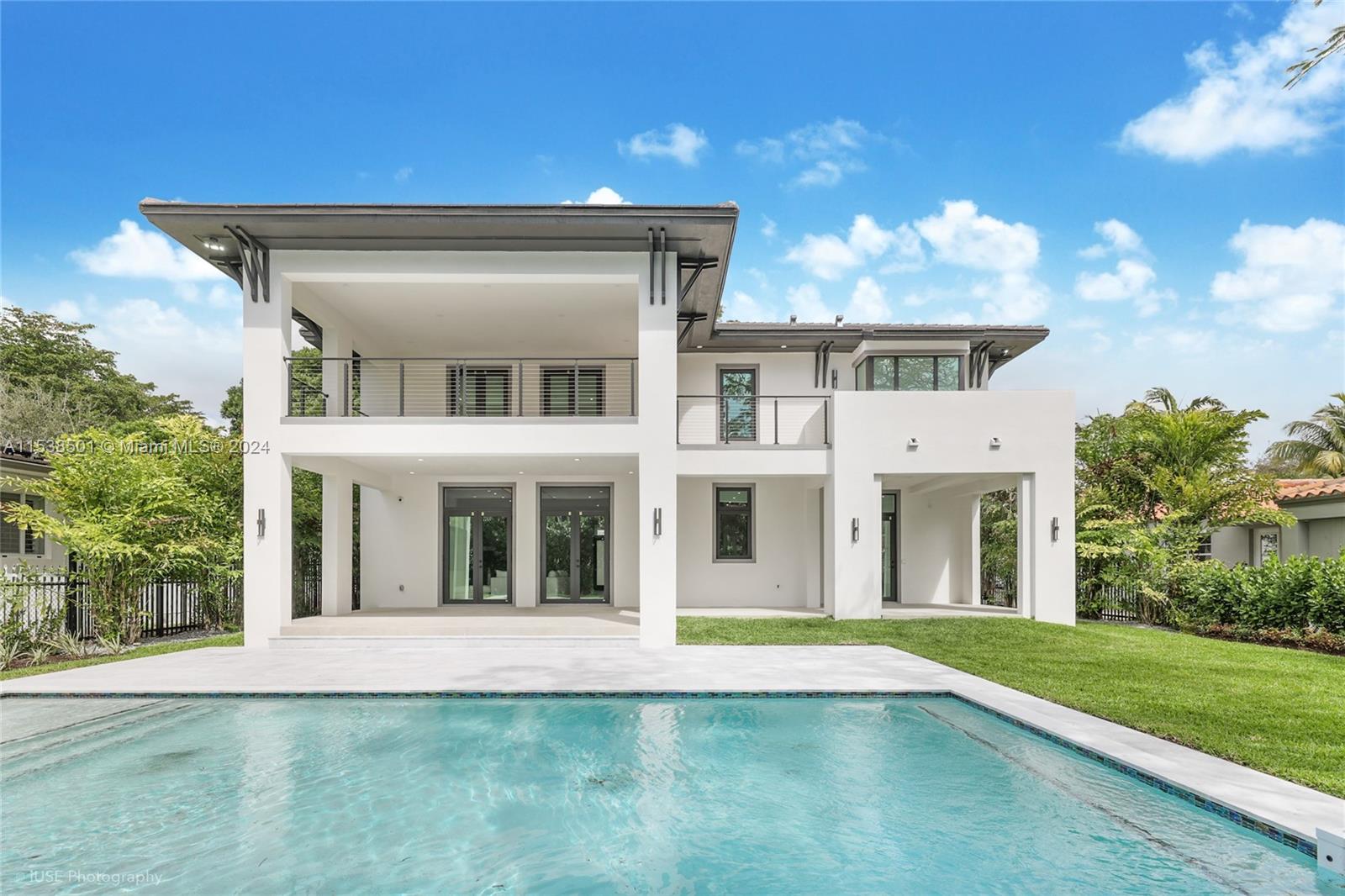 642 Madeira Ave, Coral Gables, FL, 33134 United States, 5 Bedrooms Bedrooms, ,6 BathroomsBathrooms,Residential,For Sale,Madeira Ave,A11538501