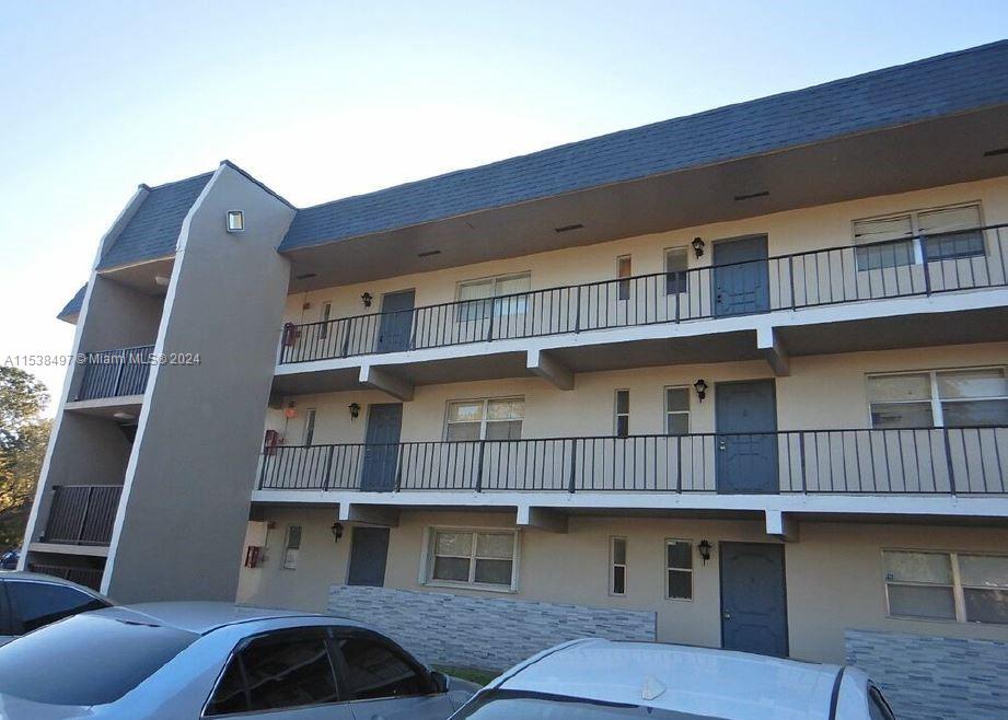 8020 Fairview Dr 301, Tamarac, Florida 33321, 2 Bedrooms Bedrooms, ,2 BathroomsBathrooms,Residential,For Sale,8020 Fairview Dr 301,A11538497