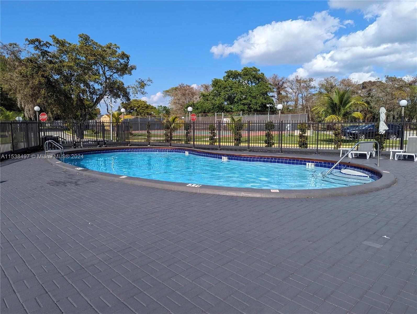 8020 Fairview Dr 301, Tamarac, Florida 33321, 2 Bedrooms Bedrooms, ,2 BathroomsBathrooms,Residential,For Sale,8020 Fairview Dr 301,A11538497