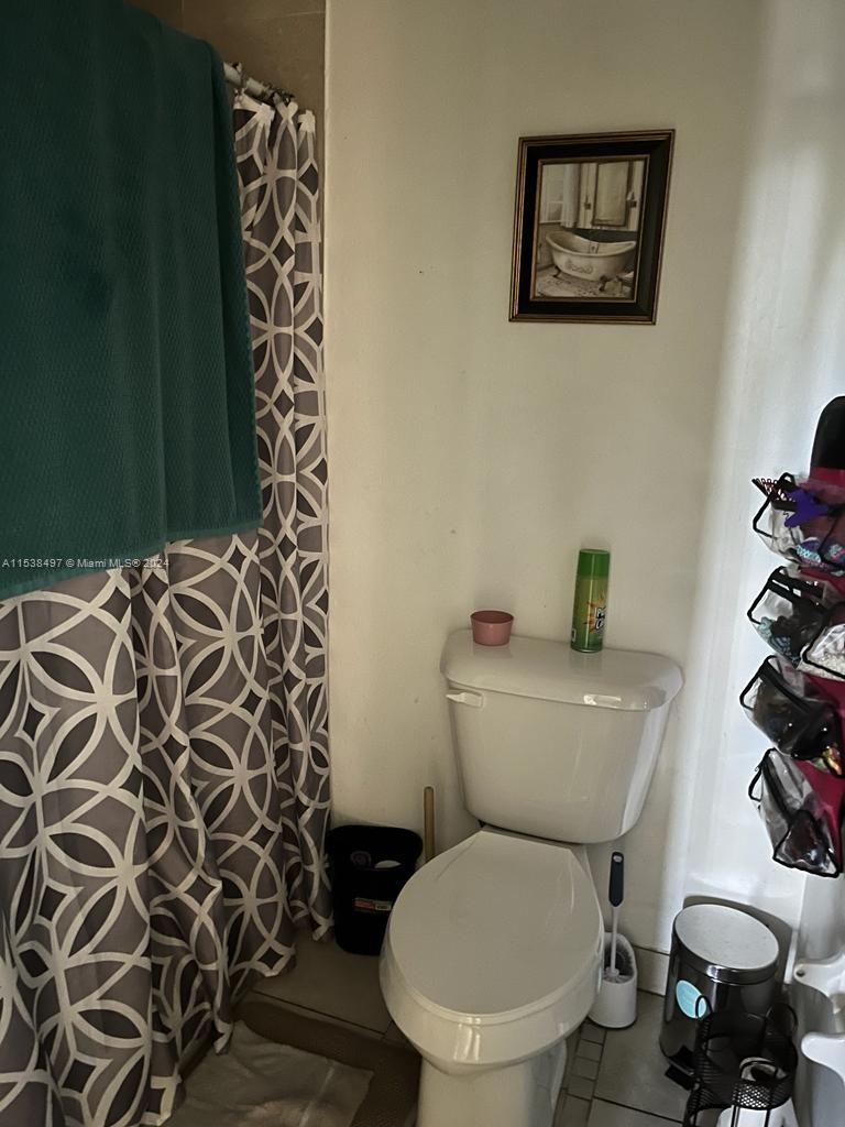 8020 Fairview Dr 301, Tamarac, Florida 33321, 2 Bedrooms Bedrooms, ,2 BathroomsBathrooms,Residential,For Sale,8020 Fairview Dr 301,A11538497