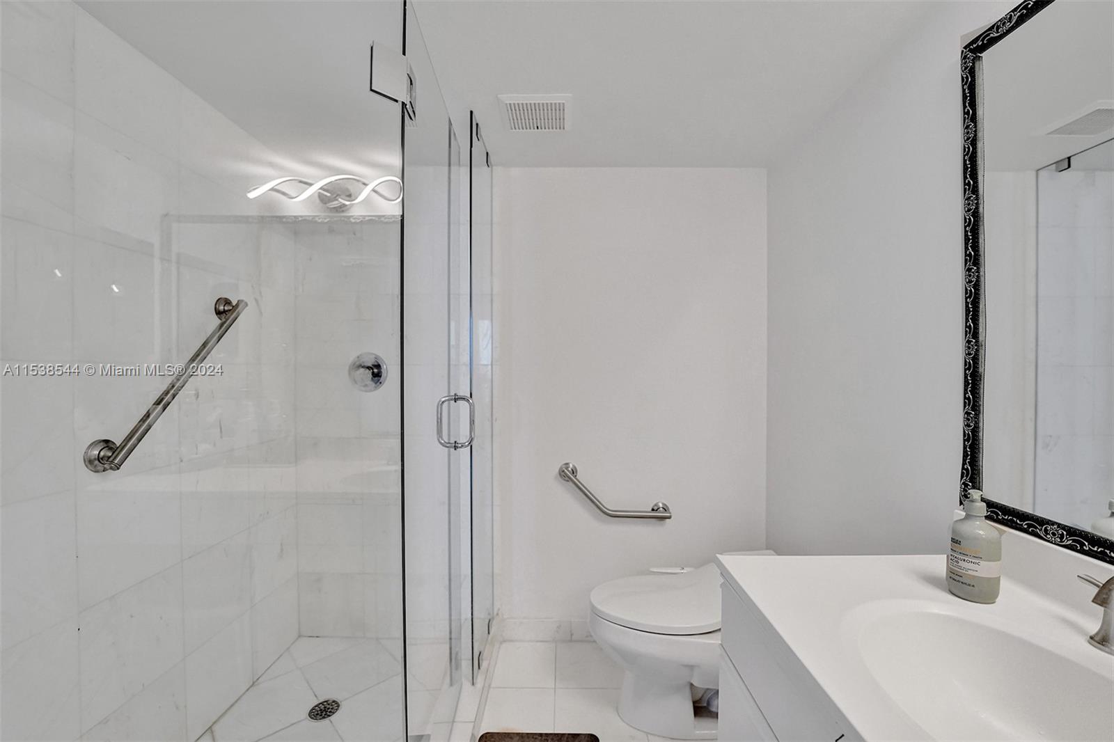 3530 Mystic Pointe Dr, Aventura, FL, 33180 United States, 2 Bedrooms Bedrooms, ,2 BathroomsBathrooms,Residential,For Sale,Mystic Pointe Dr,A11538544