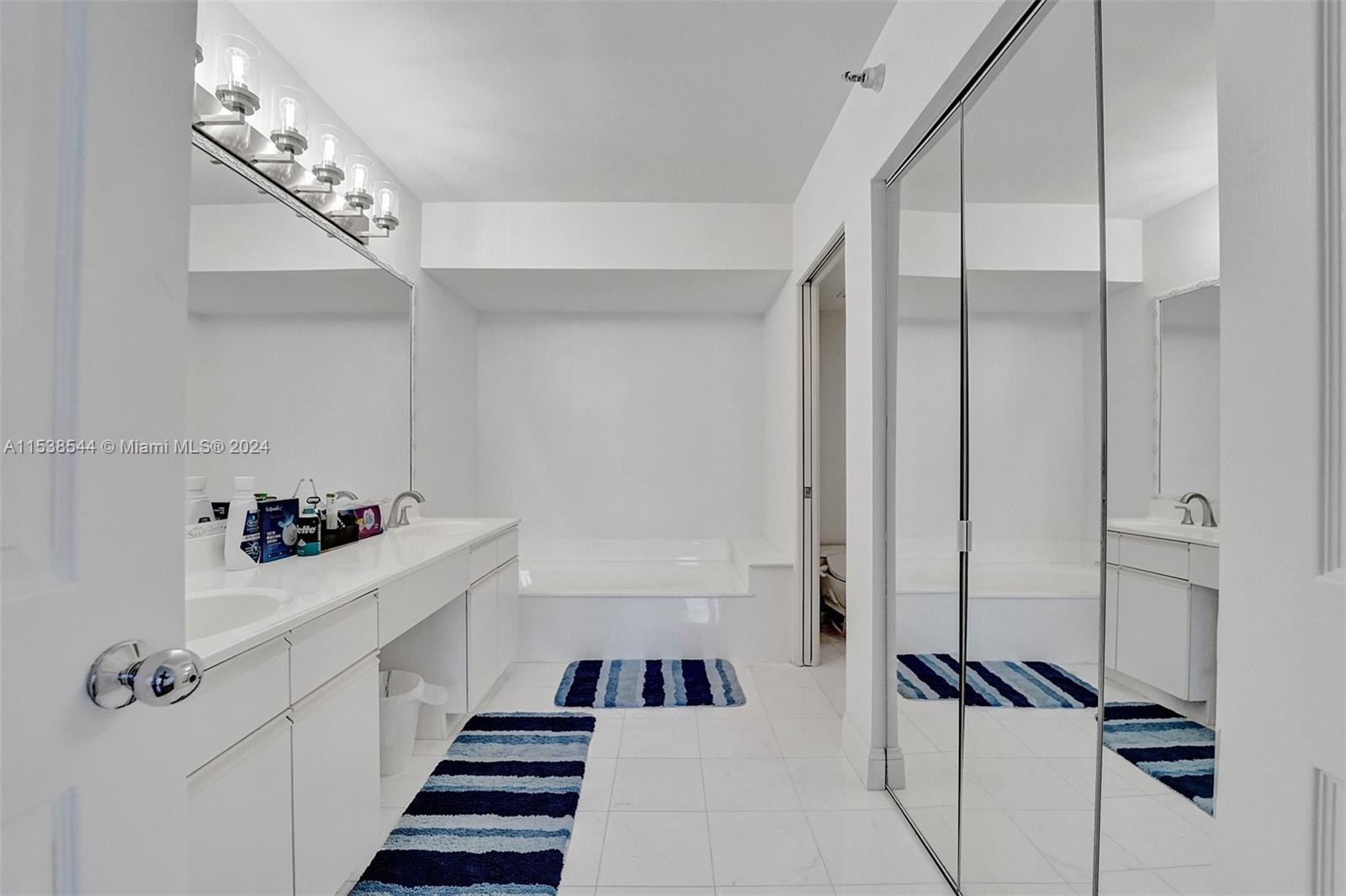 3530 Mystic Pointe Dr, Aventura, FL, 33180 United States, 2 Bedrooms Bedrooms, ,2 BathroomsBathrooms,Residential,For Sale,Mystic Pointe Dr,A11538544