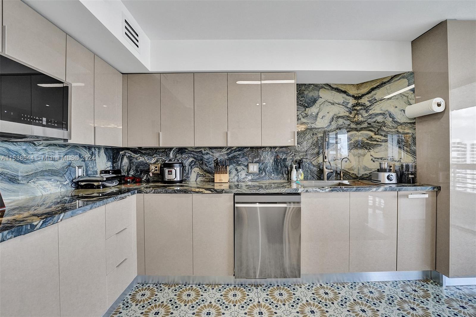 3530 Mystic Pointe Dr, Aventura, FL, 33180 United States, 2 Bedrooms Bedrooms, ,2 BathroomsBathrooms,Residential,For Sale,Mystic Pointe Dr,A11538544