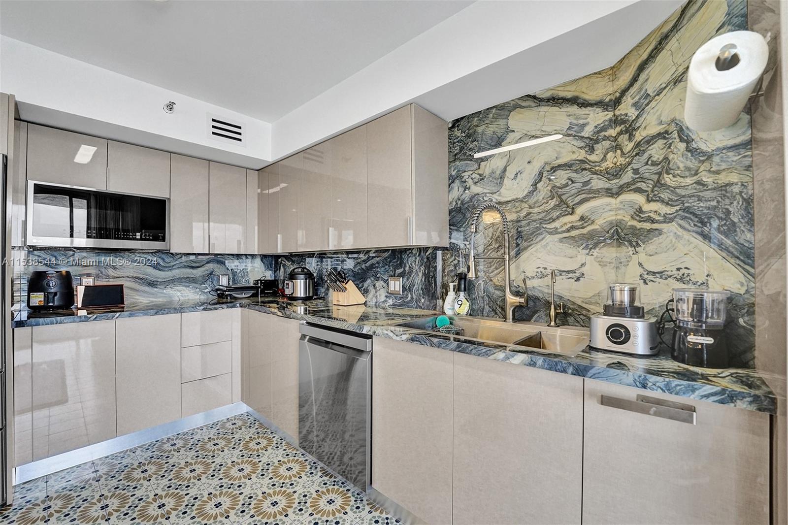 3530 Mystic Pointe Dr, Aventura, FL, 33180 United States, 2 Bedrooms Bedrooms, ,2 BathroomsBathrooms,Residential,For Sale,Mystic Pointe Dr,A11538544
