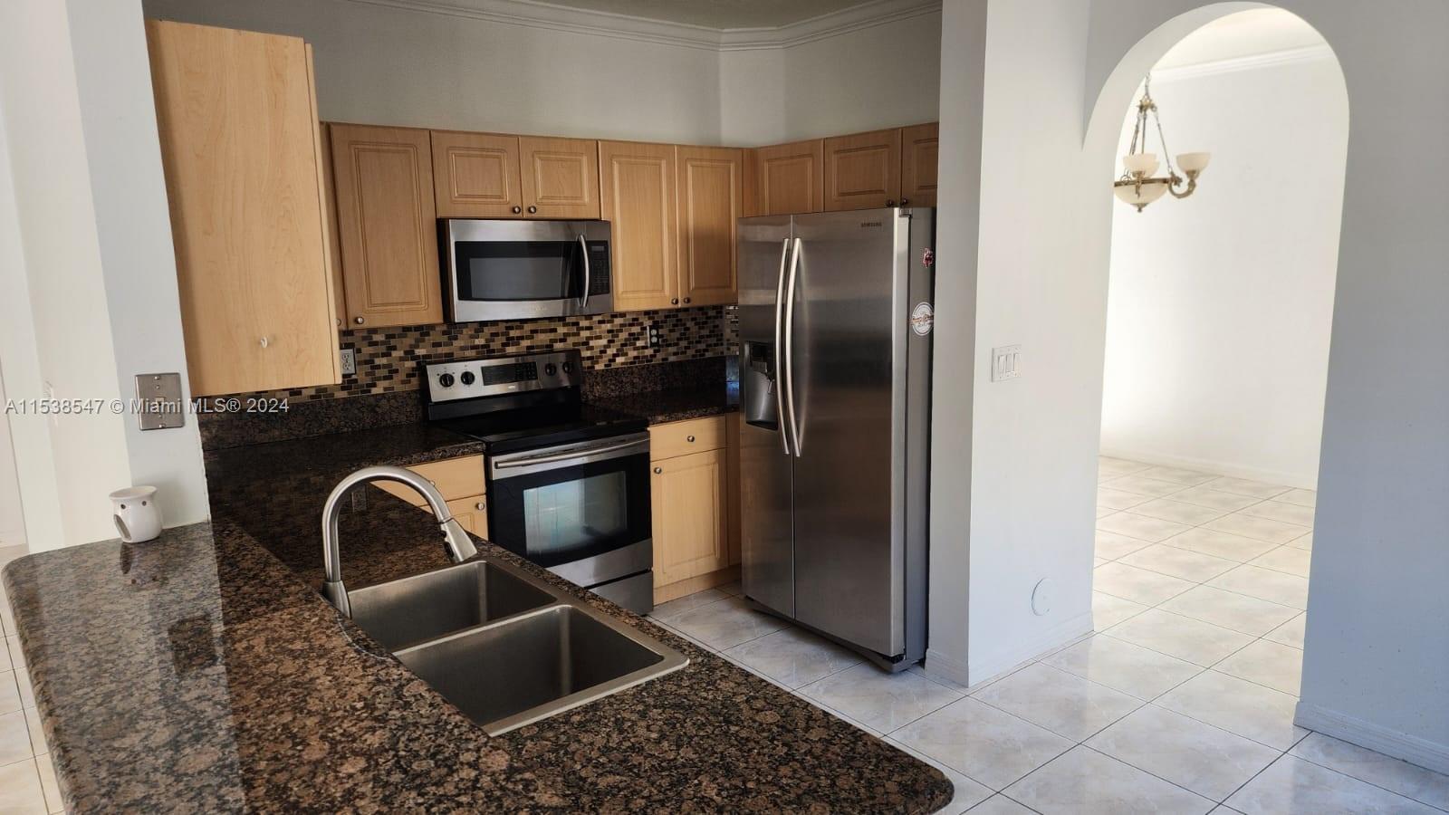 6202 SW 157th Pl 6202, Miami, Florida 33193, 5 Bedrooms Bedrooms, ,3 BathroomsBathrooms,Residentiallease,For Rent,6202 SW 157th Pl 6202,A11538547