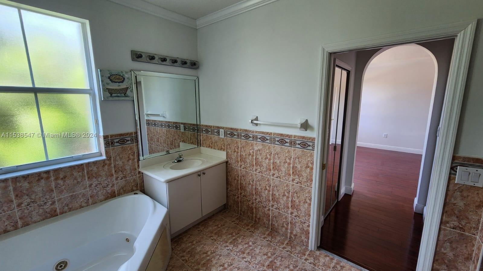 6202 SW 157th Pl 6202, Miami, Florida 33193, 5 Bedrooms Bedrooms, ,3 BathroomsBathrooms,Residentiallease,For Rent,6202 SW 157th Pl 6202,A11538547