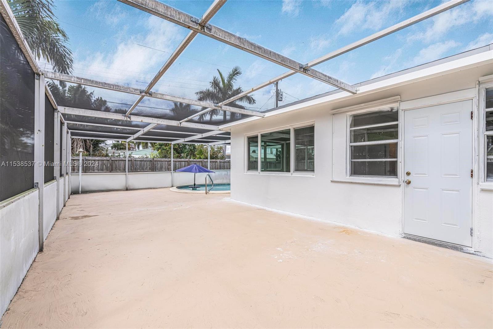 1116 N 31st Ave, Hollywood, Florida 33021, 4 Bedrooms Bedrooms, ,2 BathroomsBathrooms,Residentiallease,For Rent,1116 N 31st Ave,A11538537