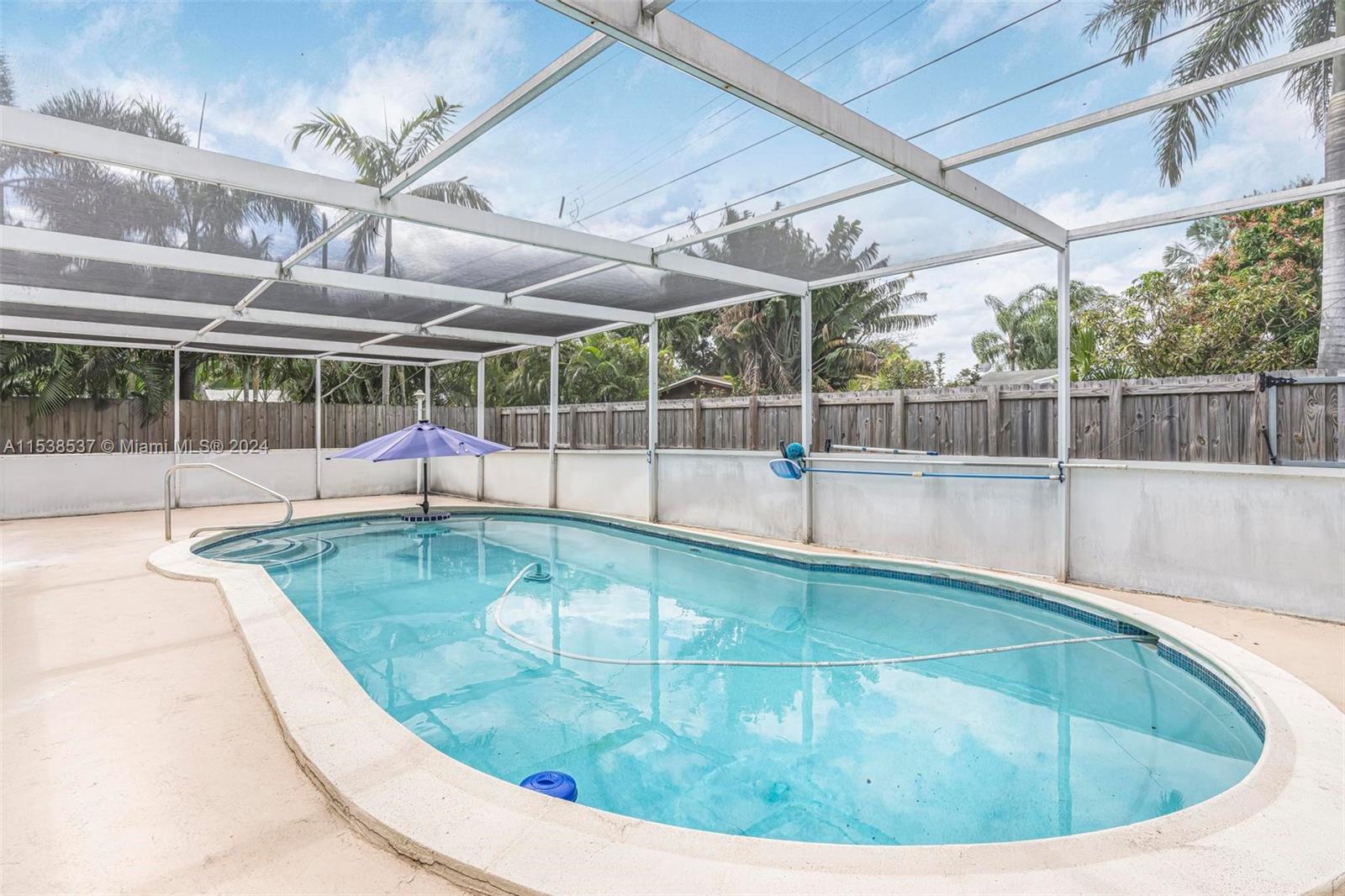 1116 N 31st Ave, Hollywood, Florida 33021, 4 Bedrooms Bedrooms, ,2 BathroomsBathrooms,Residentiallease,For Rent,1116 N 31st Ave,A11538537