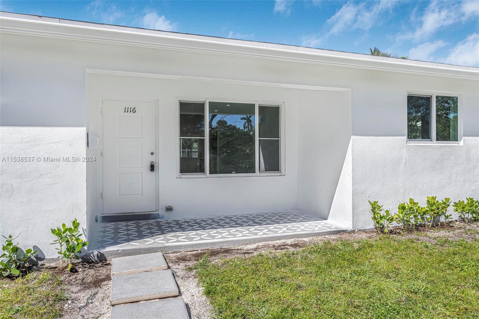 1116 N 31st Ave, Hollywood, Florida 33021, 4 Bedrooms Bedrooms, ,2 BathroomsBathrooms,Residentiallease,For Rent,1116 N 31st Ave,A11538537
