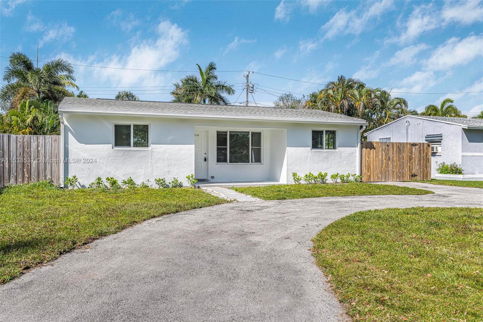 1116 N 31st Ave, Hollywood, Florida 33021, 4 Bedrooms Bedrooms, ,2 BathroomsBathrooms,Residentiallease,For Rent,1116 N 31st Ave,A11538537