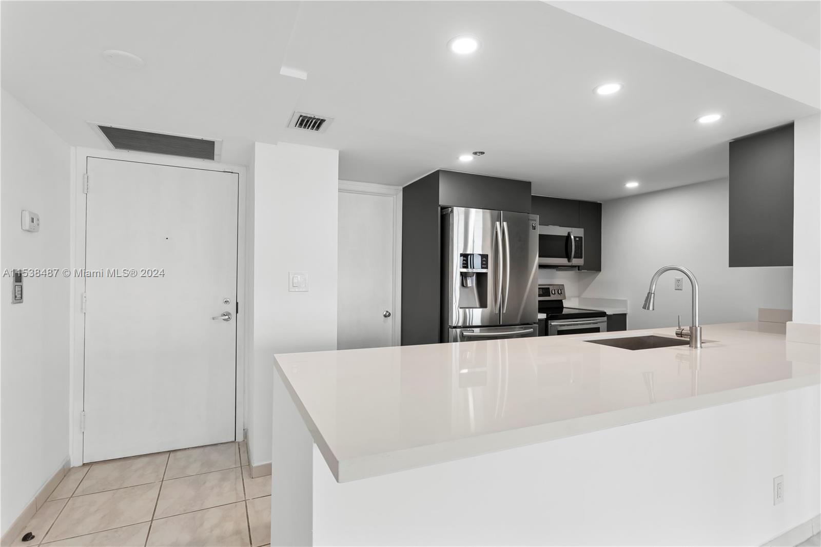 1717 NE Bayshore Dr A-2736, Miami, Florida 33132, 2 Bedrooms Bedrooms, 4 Rooms Rooms,2 BathroomsBathrooms,Residential,For Sale,1717 NE Bayshore Dr A-2736,A11538487