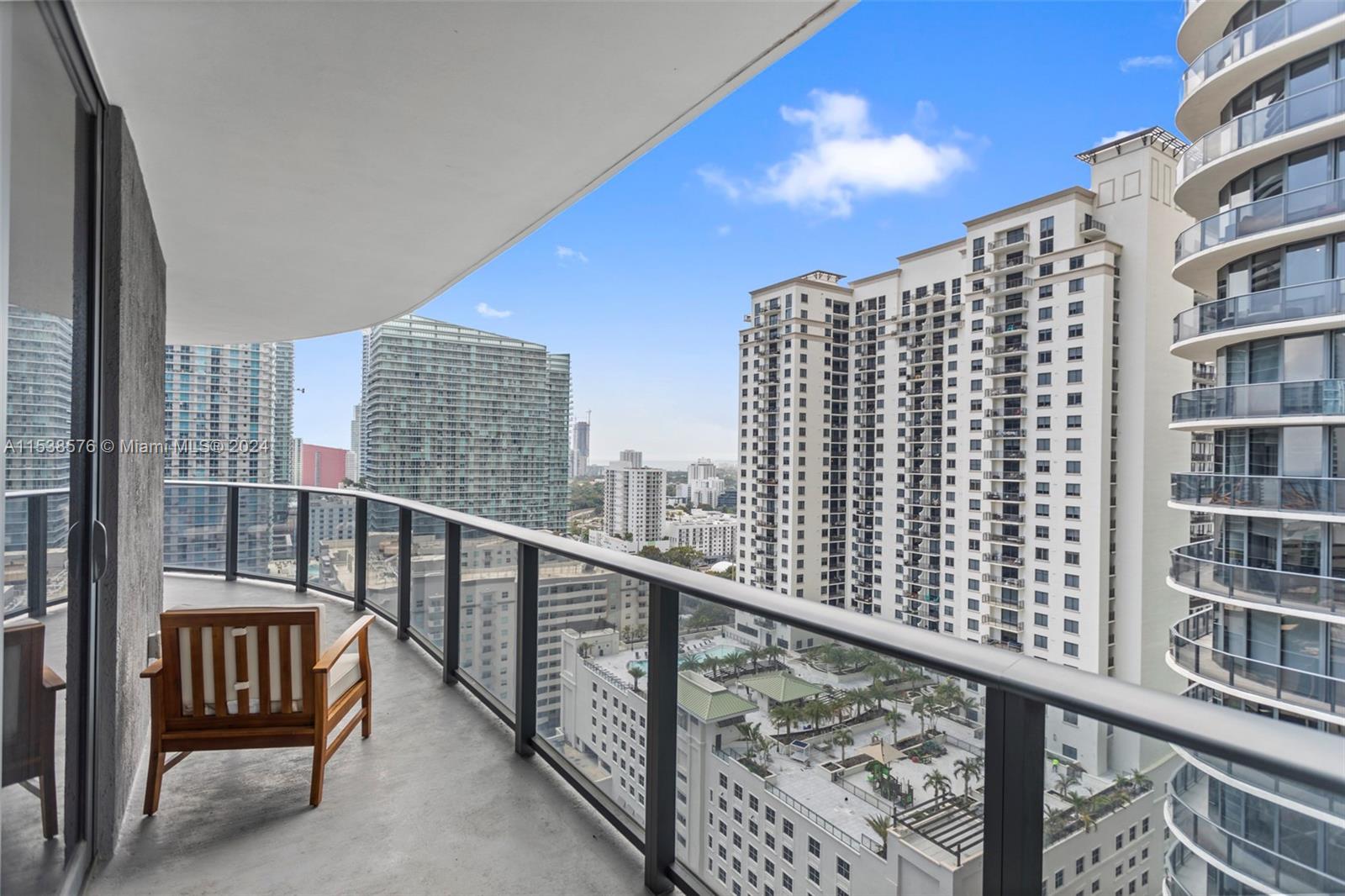 45 SW 9th St 2206, Miami, Florida 33130, 2 Bedrooms Bedrooms, ,2 BathroomsBathrooms,Residential,For Sale,45 SW 9th St 2206,A11538576