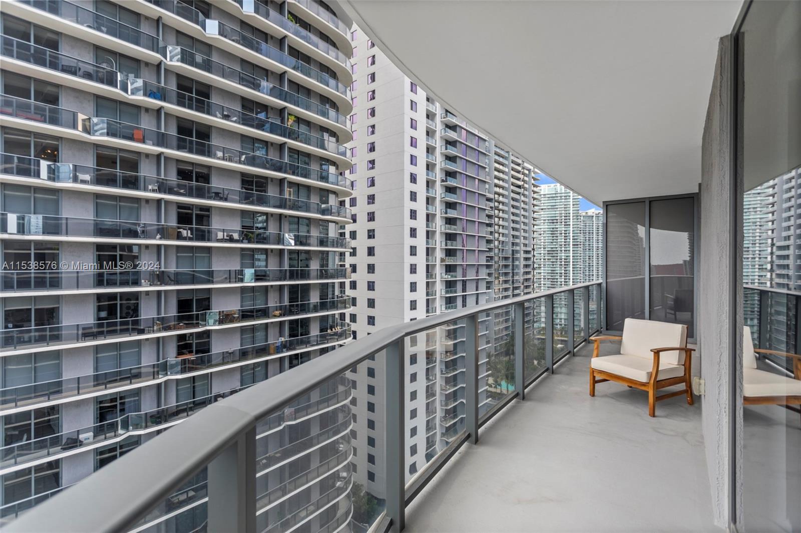 45 SW 9th St 2206, Miami, Florida 33130, 2 Bedrooms Bedrooms, ,2 BathroomsBathrooms,Residential,For Sale,45 SW 9th St 2206,A11538576