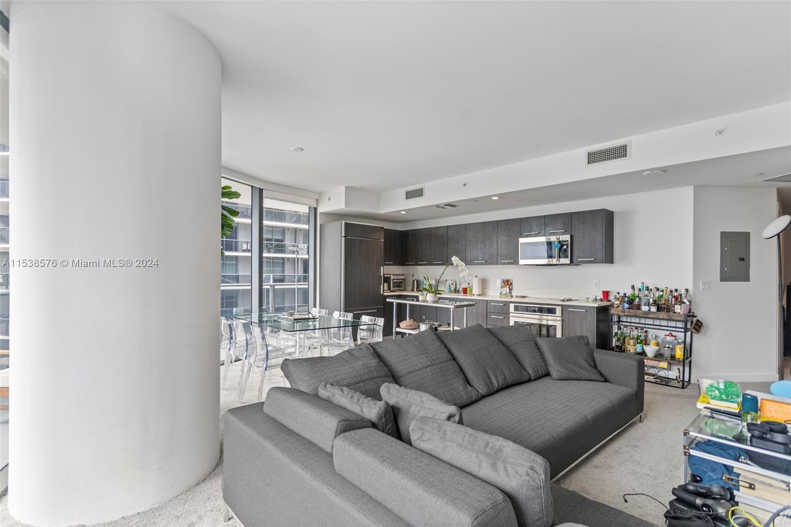 45 SW 9th St 2206, Miami, Florida 33130, 2 Bedrooms Bedrooms, ,2 BathroomsBathrooms,Residential,For Sale,45 SW 9th St 2206,A11538576
